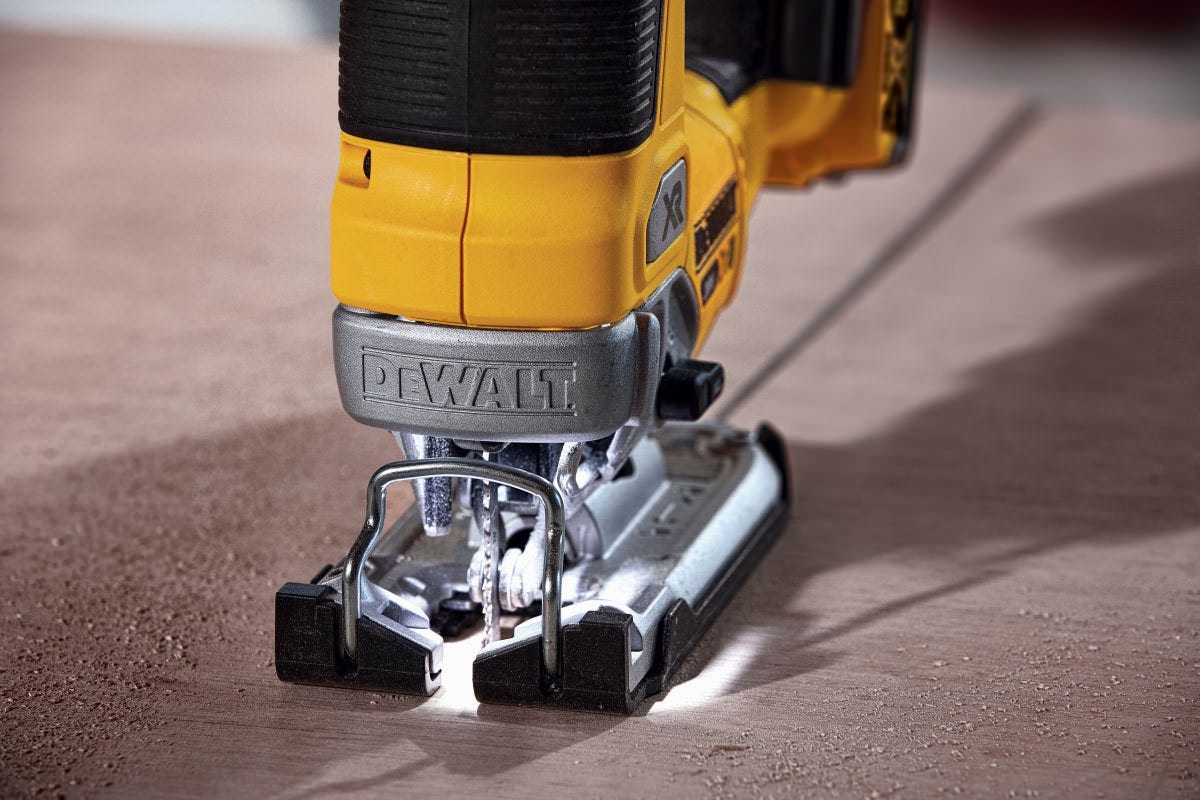 DeWalt 20V MAX XR Brushless Top-Handle Jigsaw w/ (2) 5.0Ah Batteries and Charger