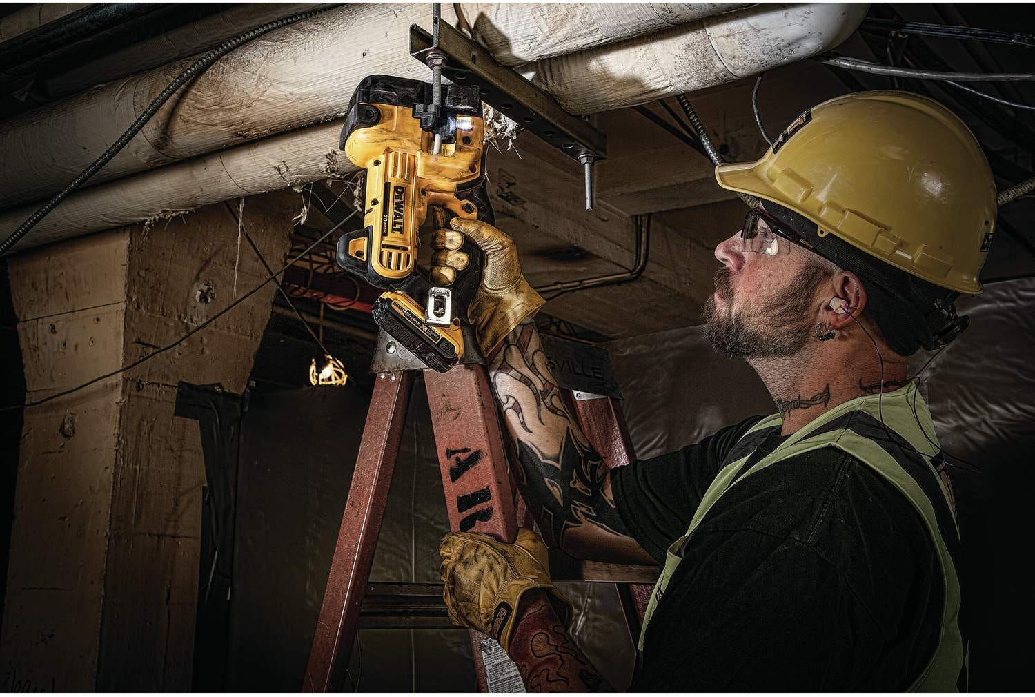 Dewalt DCS350D1 20V MAX Cordless Threaded Rod Cutter Kit