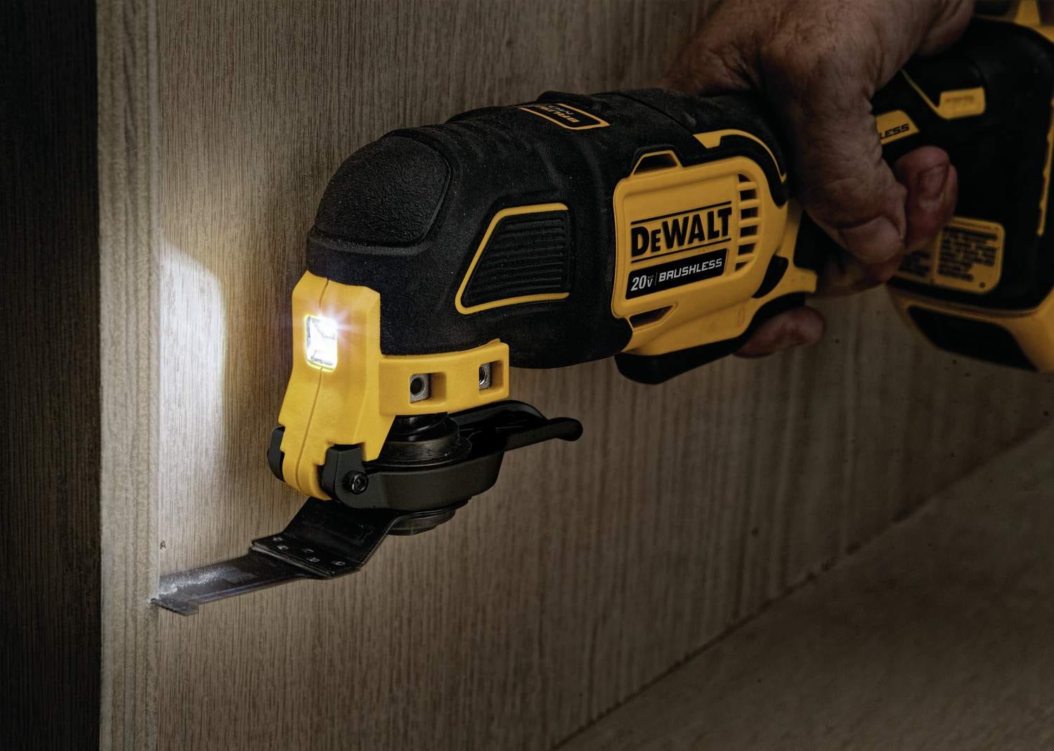 DeWALT DCS354B 20V MAX Atomic Brushless Oscillating Multi-Tool, Tool Only