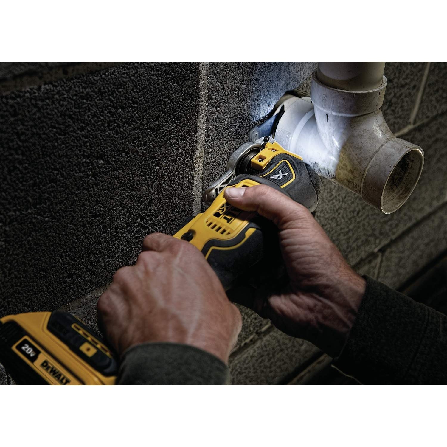 DeWalt DCS356D1 20V MAX XR Brushless Cordless 3-Speed Oscillating Multi-Tool 2.0Ah Kit