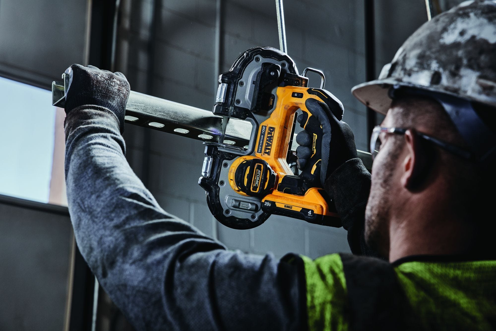 DEWALT DCS377B ATOMIC 20V MAX Brushless Cordless 1-3/4-in. Compact Bandsaw, Tool Only