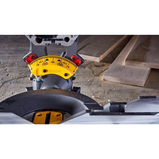 DeWalt DCS781X1 60V MAX Brushless 12 in. Double Bevel Sliding Miter Saw 9.0Ah Kit
