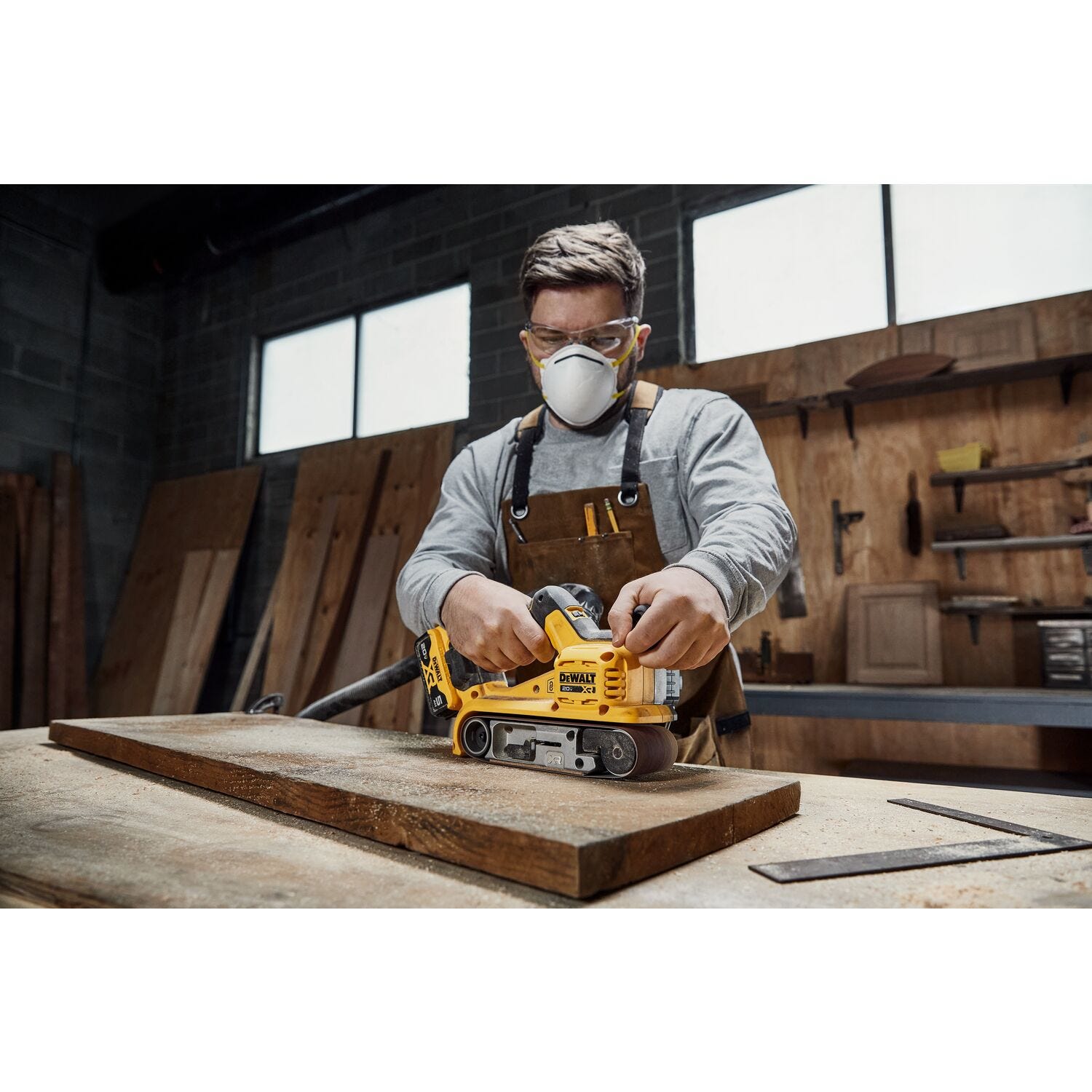 DeWALT DCW220B 20V MAX XR 3 in. x 21 in. Brushless Belt Sander, Tool Only