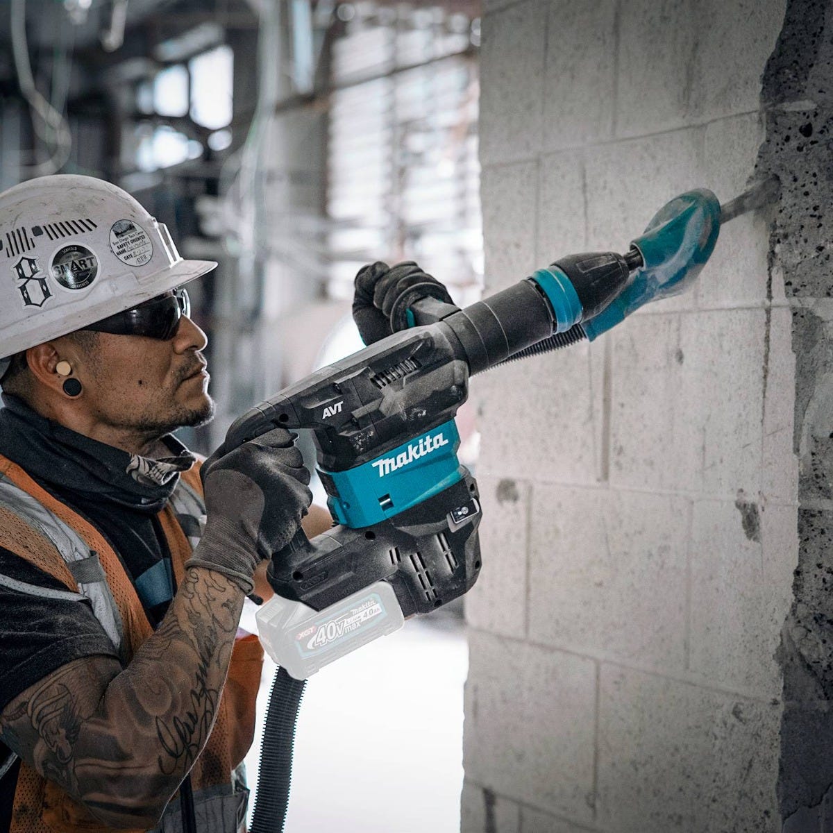 Makita GMH01Z 40V max XGT Brushless Cordless 15 lb. SDS-MAX AVT Demolition Hammer, AWS Capable, Tool Only