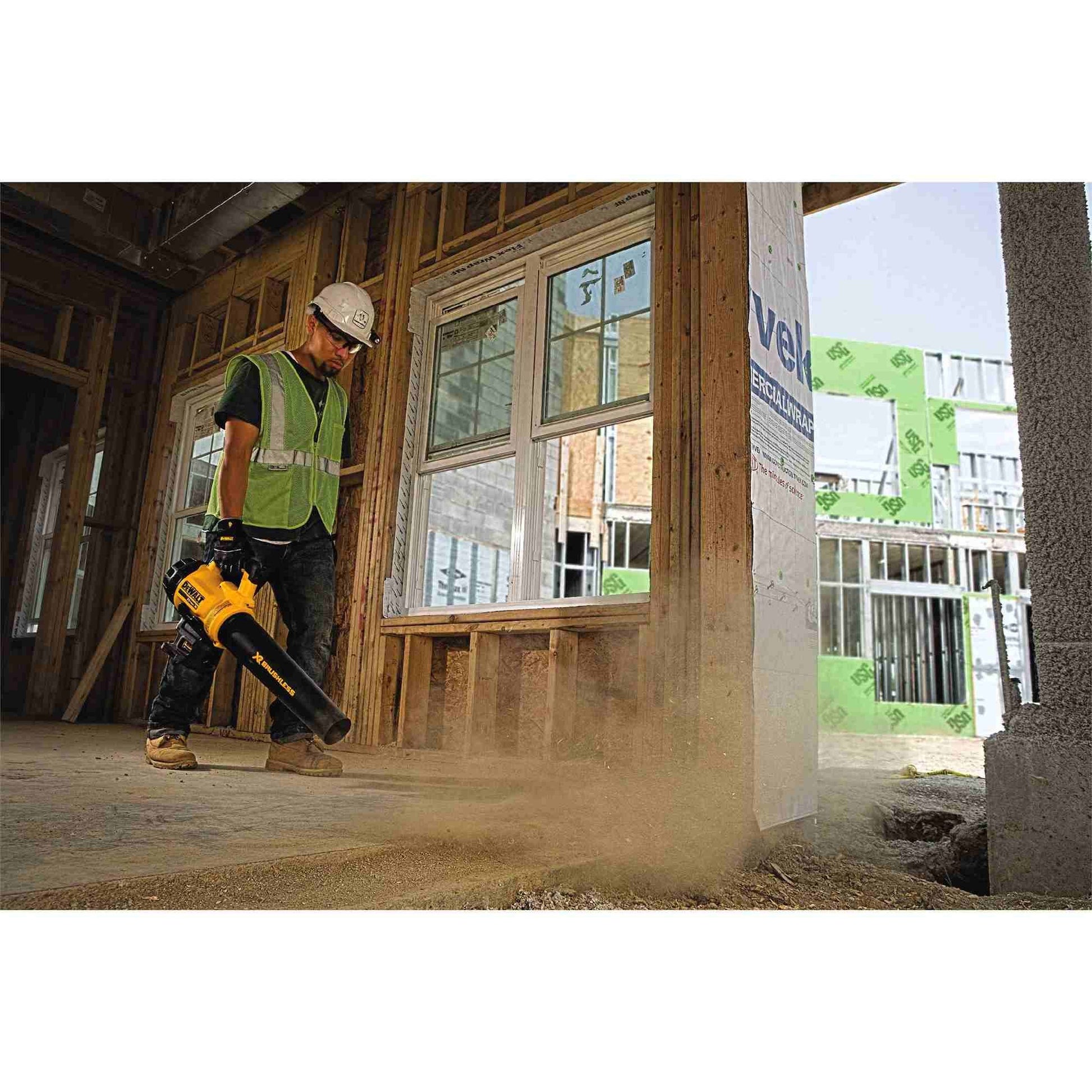 DeWalt DCKO975M1 20V MAX String Trimmer and Blower Combo 4.0Ah Kit