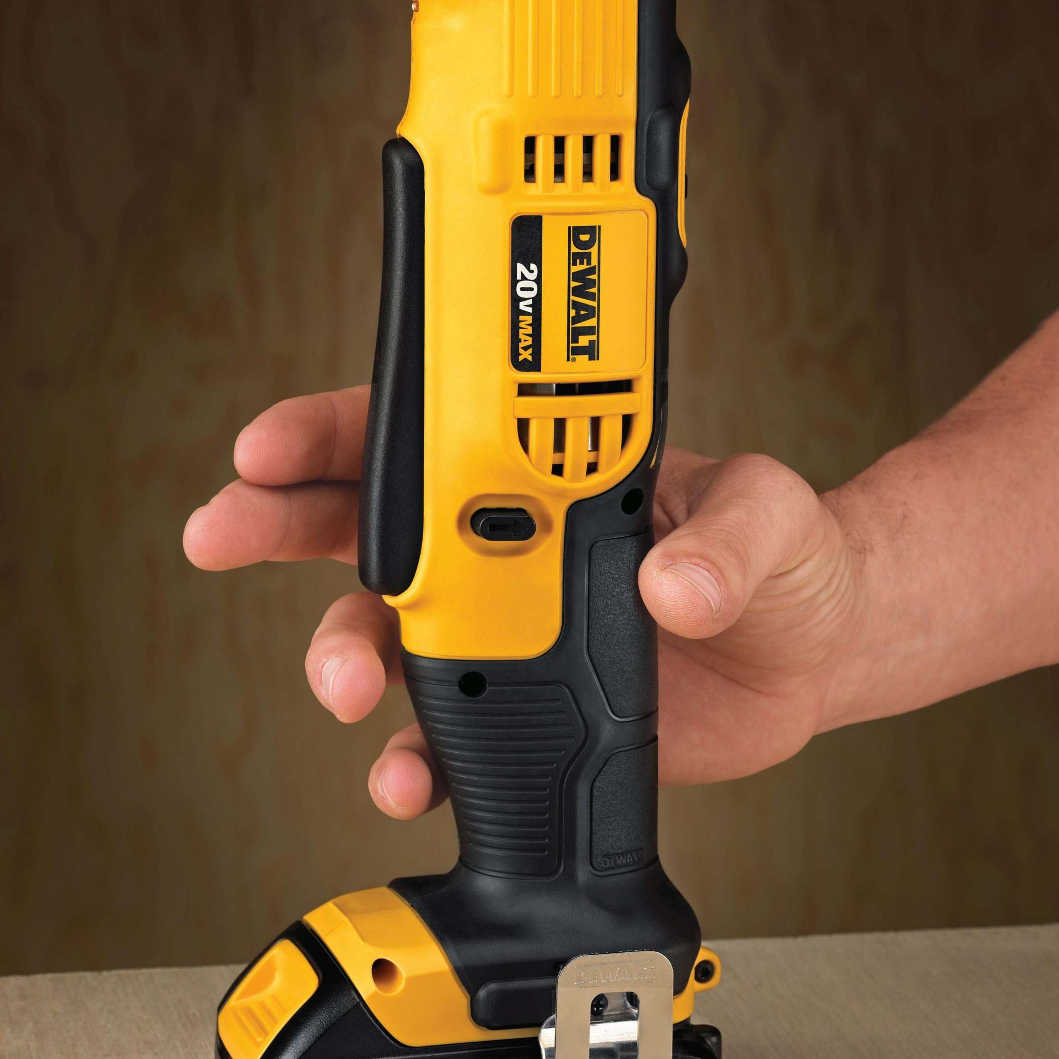 DeWalt DCD740C1 20V MAX 3/8-Inch Right Angle Drill/Driver 1.5Ah Kit