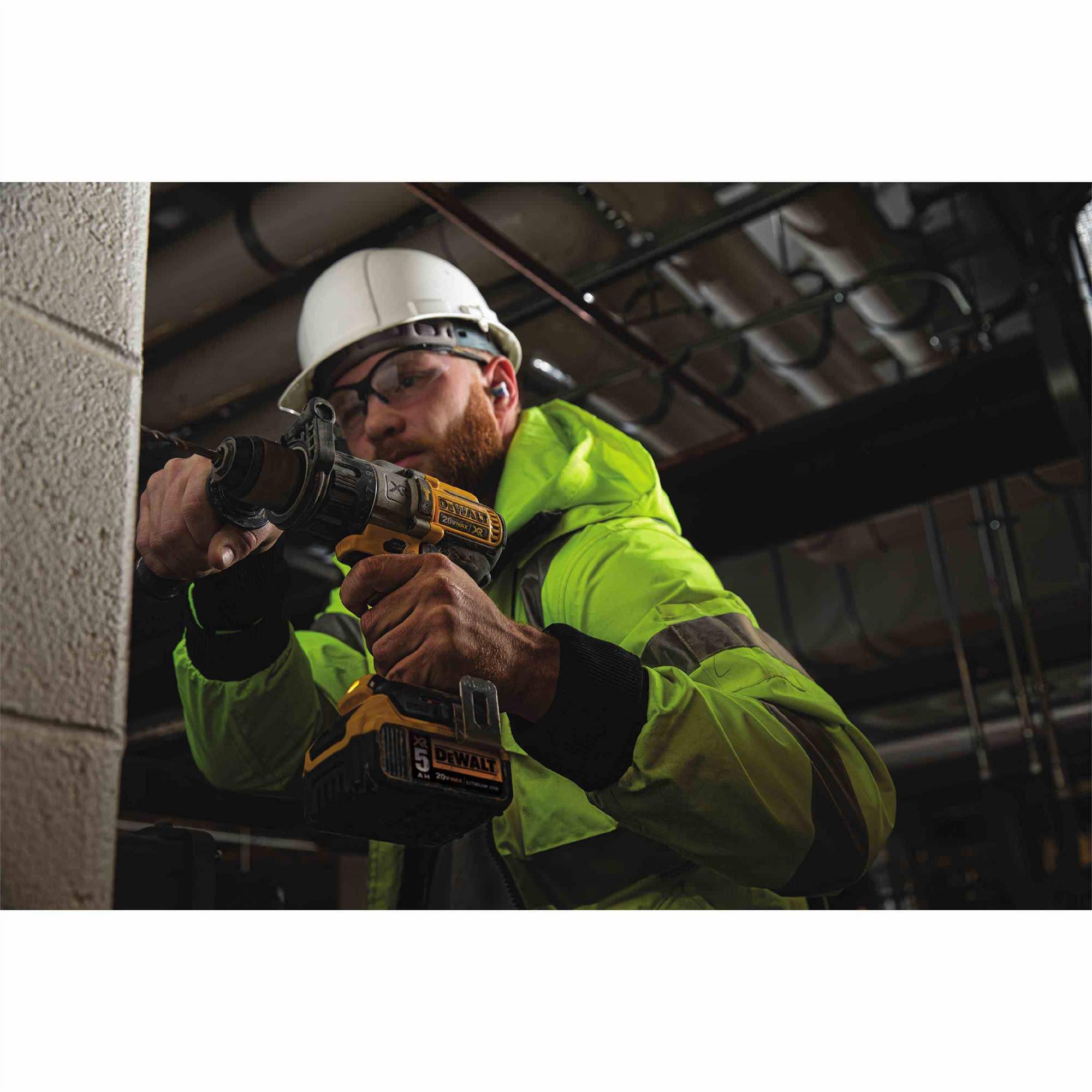 Dewalt DCD996P2 20V MAX XR Brushless 3-Speed Hammerdrill Kit