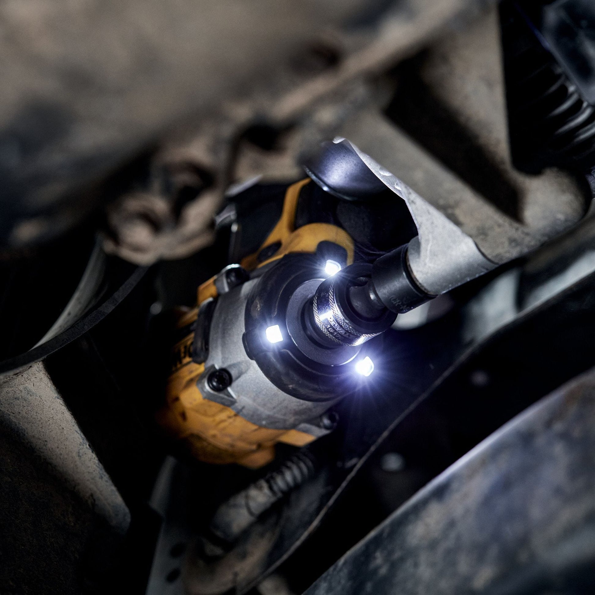DeWALT DCF923B ATOMIC 20V MAX* 3/8 -in. Cordless Impact Wrench with Hog Ring Anvil, Tool Only