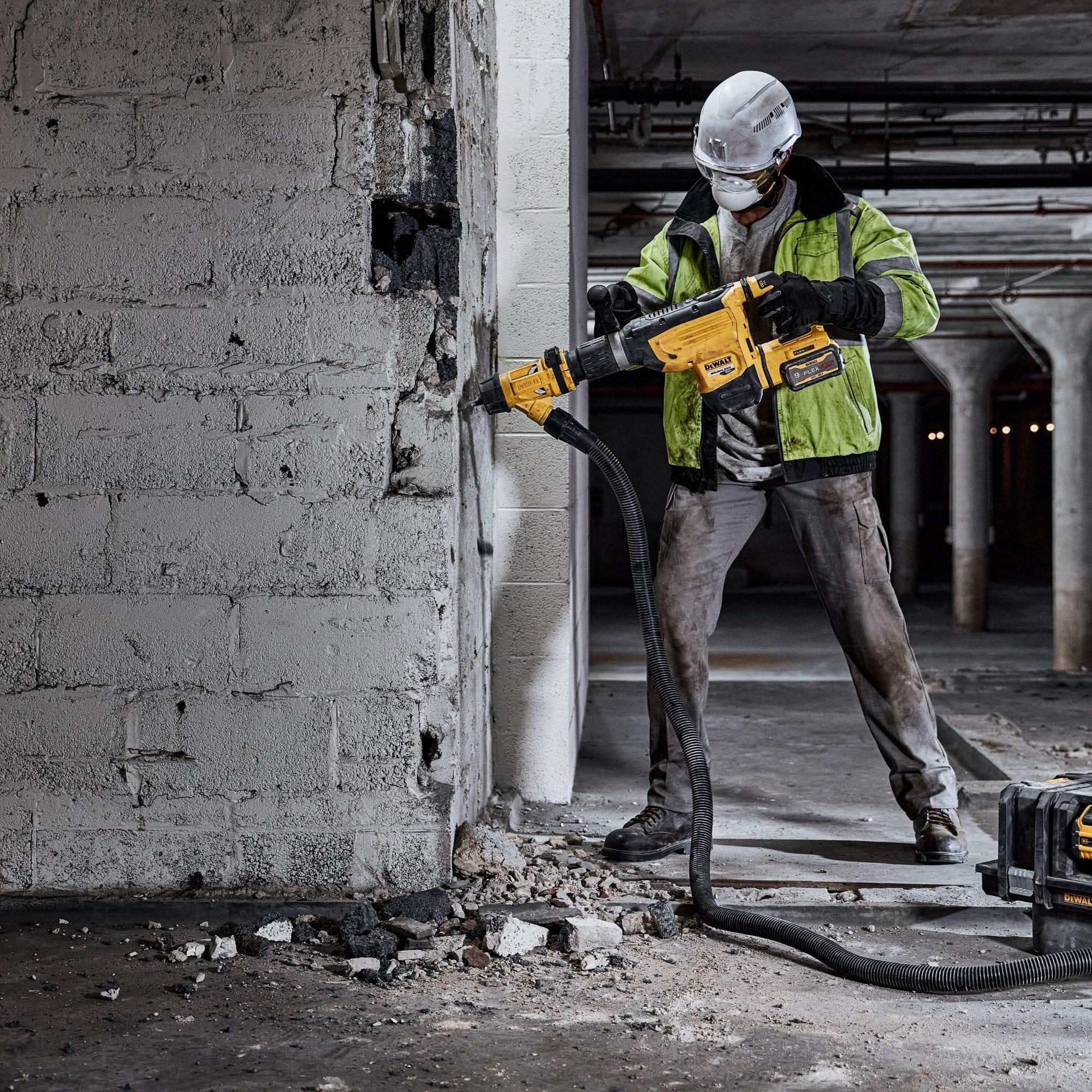 DEWALT DCH892X1 60V Max 22 Lb. Cordless SDS Max Chipping Hammer Kit