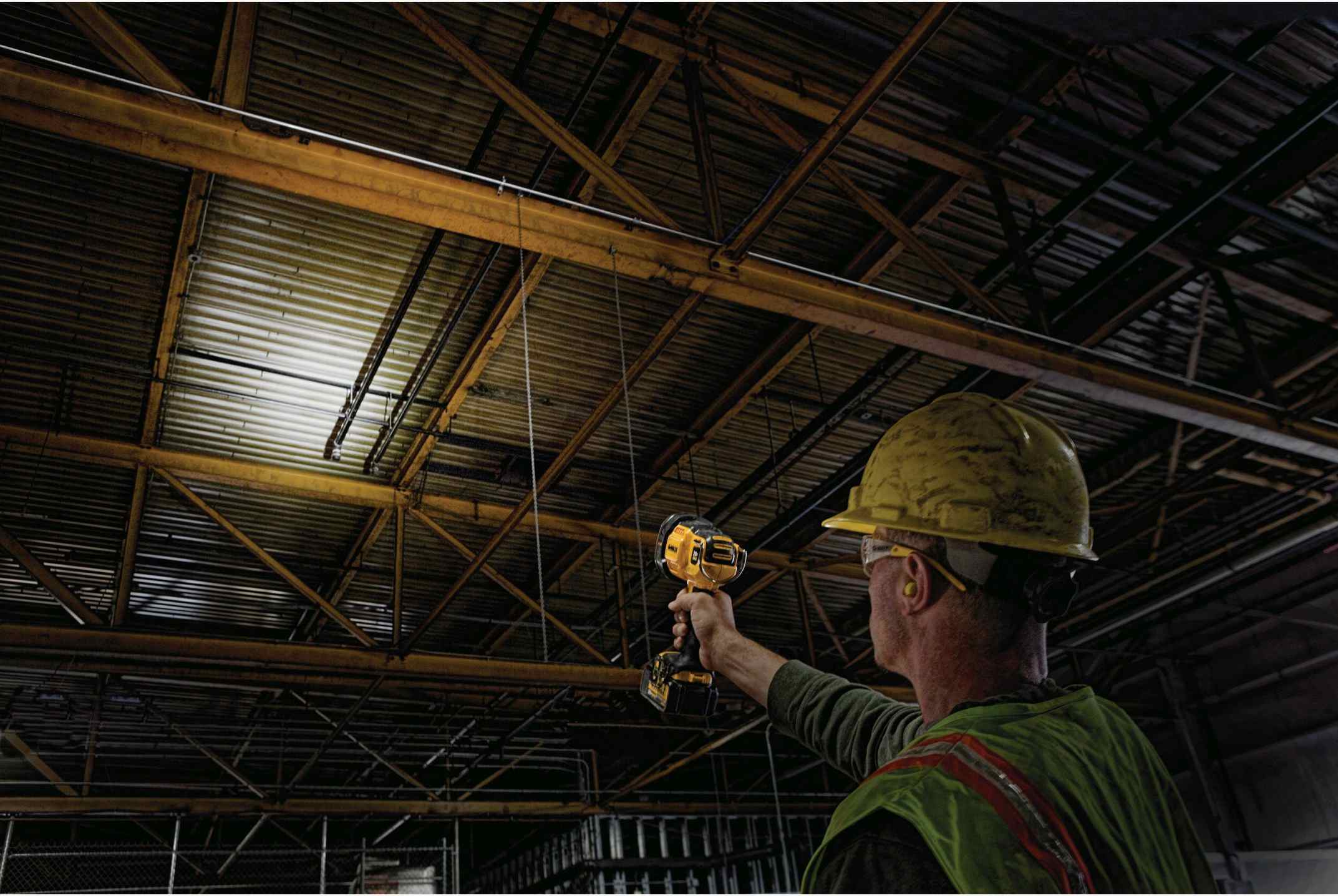 DeWalt DCL043 20V MAX LED Spotlight