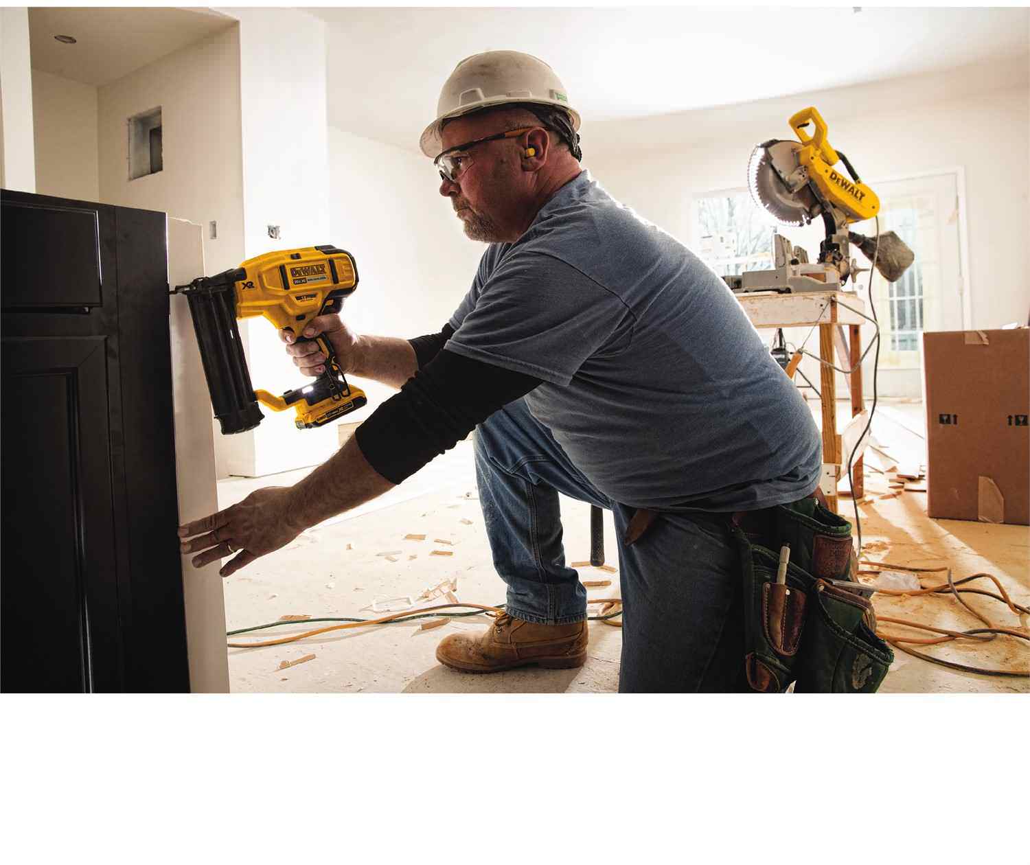 DeWalt DCN680B 20V Max XR 18 Ga Brad Nailer, Tool Only