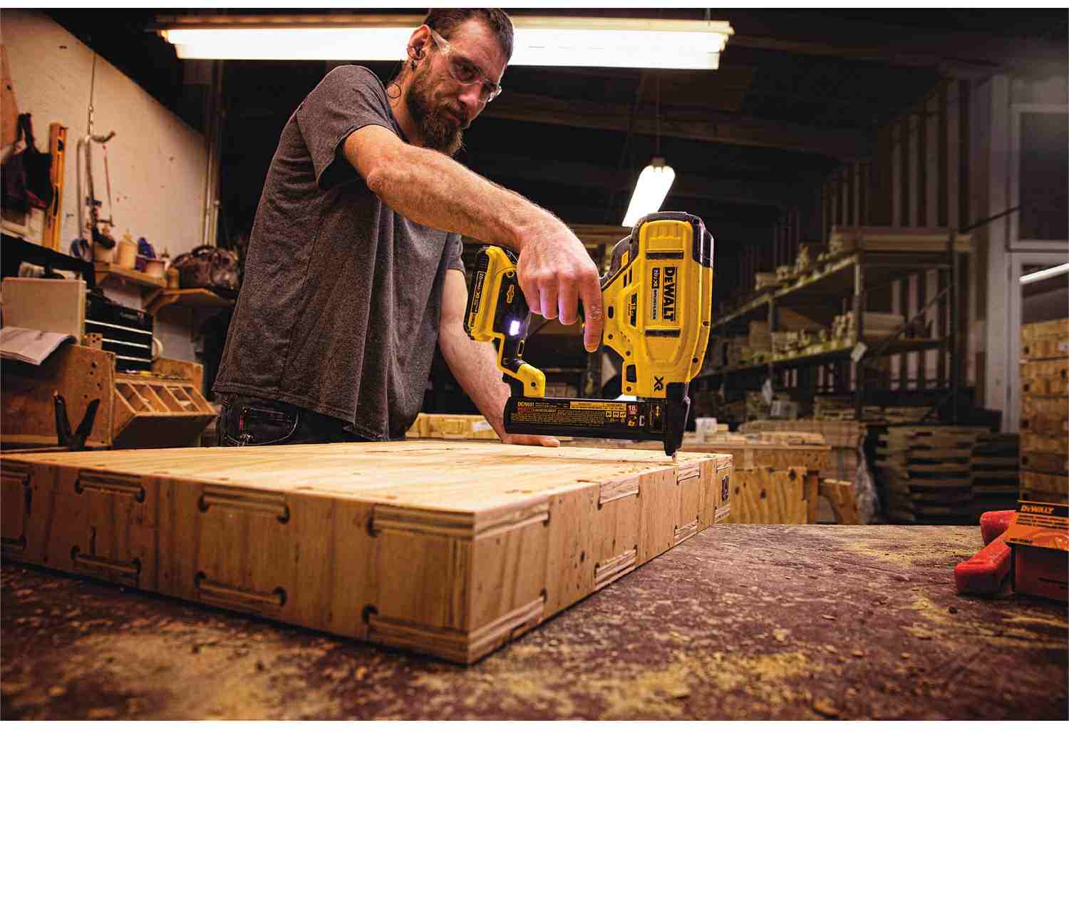DeWalt DCN681B 20V Max XR 18 Ga Narrow Crown Stapler, Tool Only
