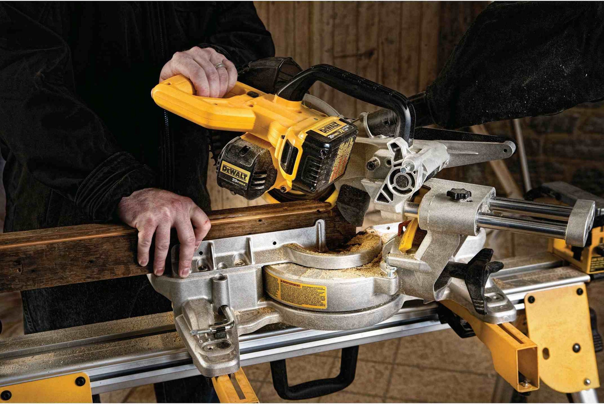 DeWalt DCS361M1 20V Max 7-1/4" Cordless Miter Saw