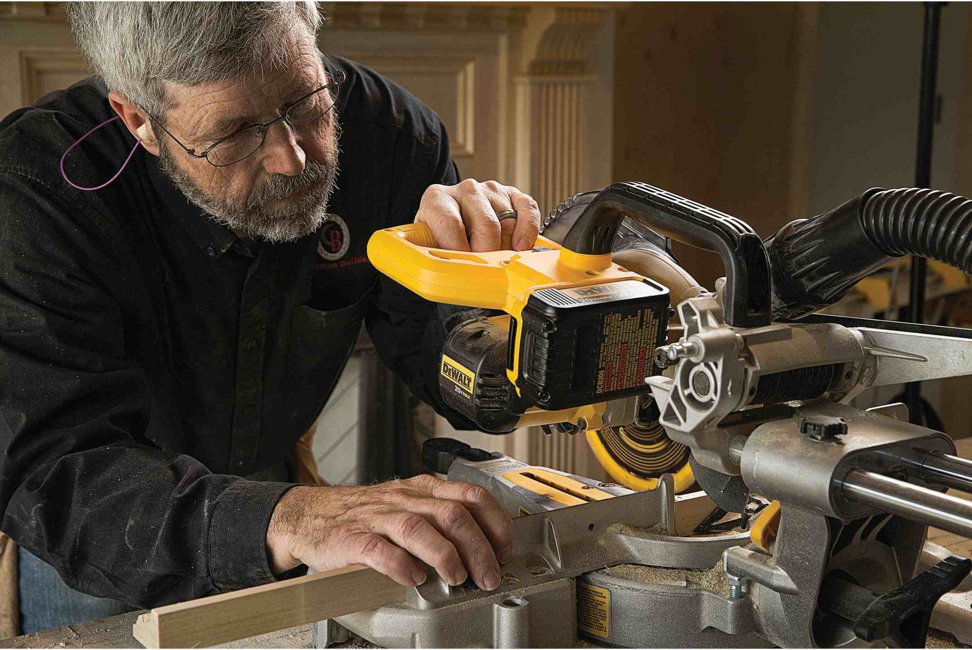 DeWalt DCS361M1 20V Max 7-1/4" Cordless Miter Saw