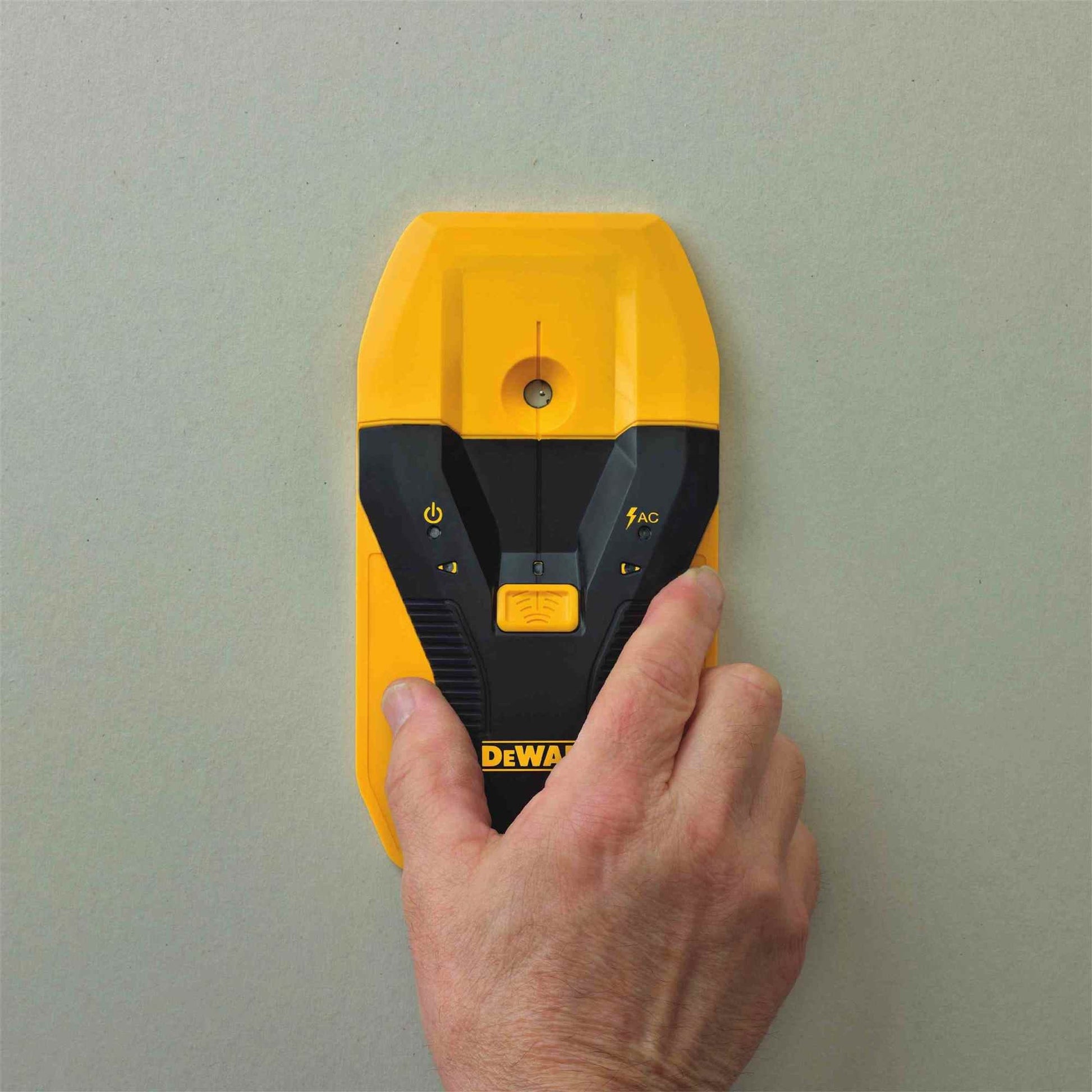 DeWalt DW0150 1-1/2 In. Stud Finder
