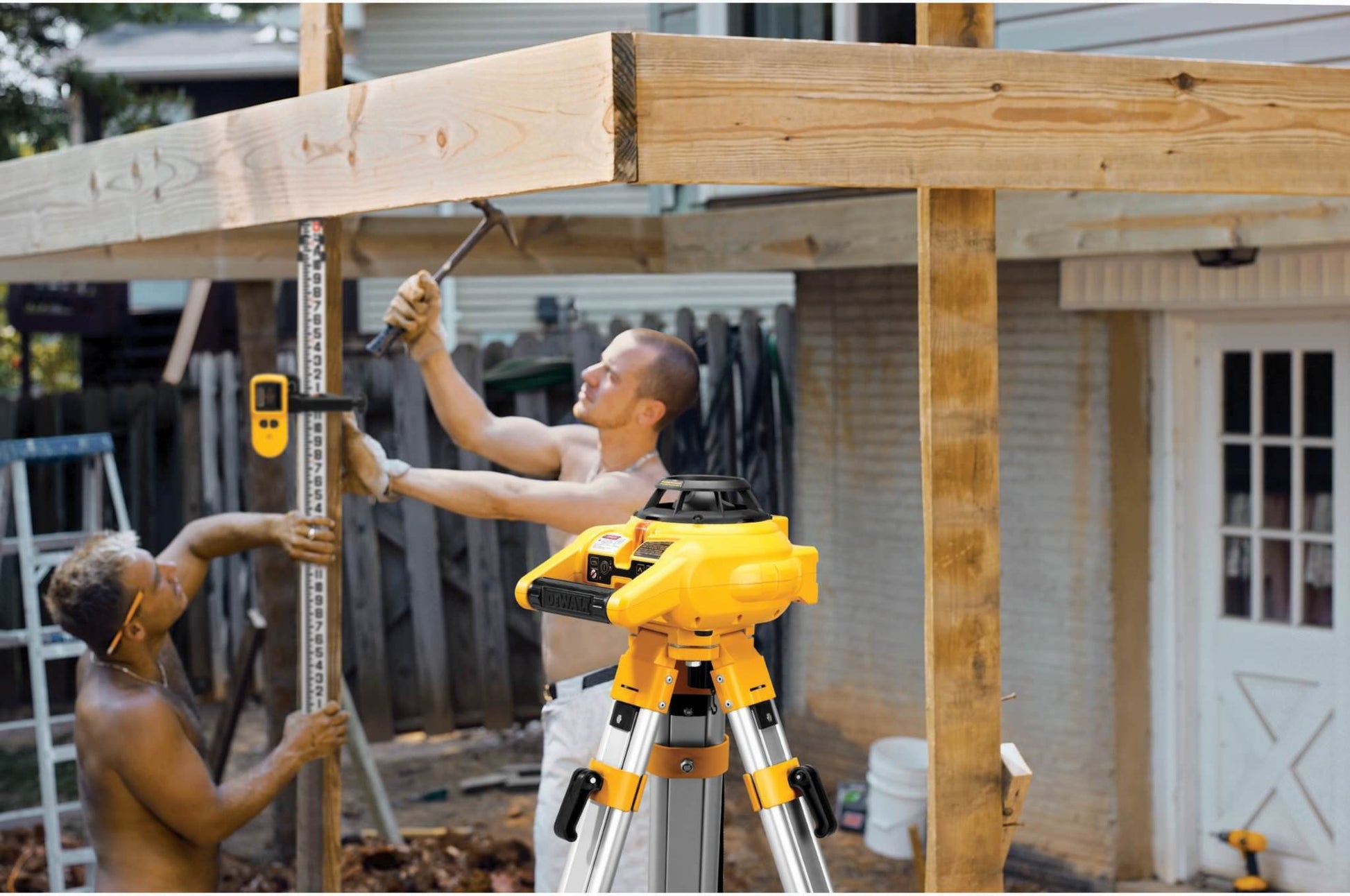 DeWalt DW074KD Self-Leveling Int/Ext Rotary Laser Kit