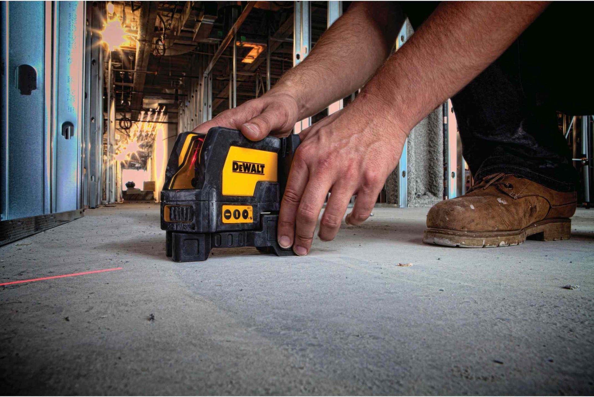 DeWalt DW0822 Combilaser Cross Line with Plumb