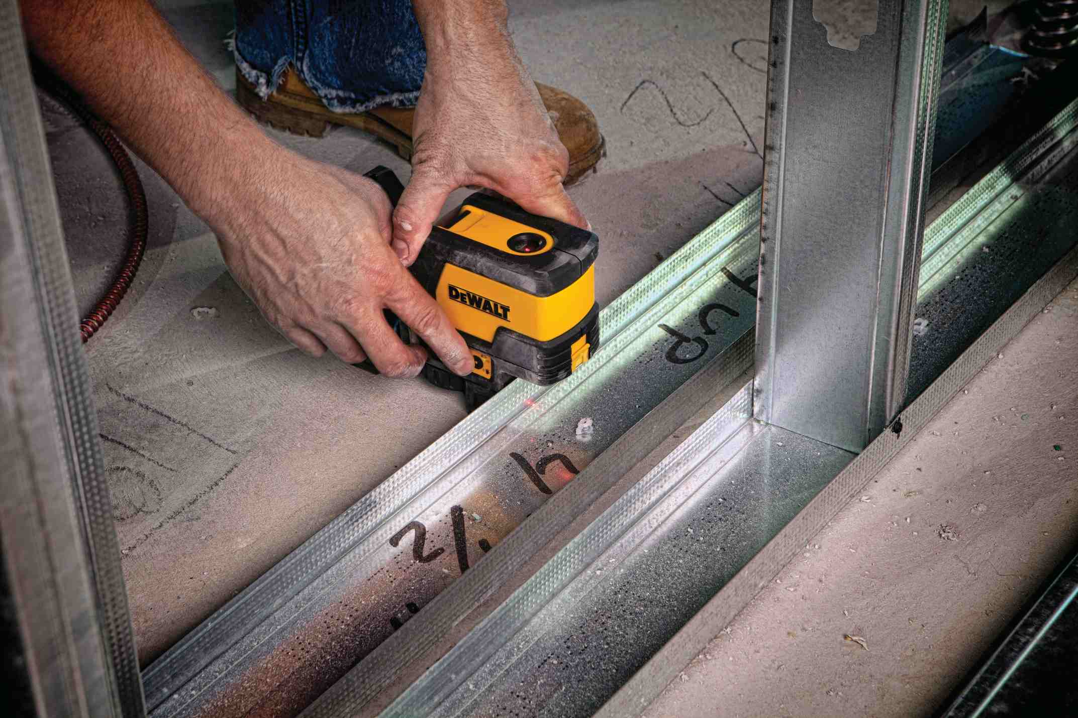 DeWalt DW0822 Combilaser Cross Line with Plumb