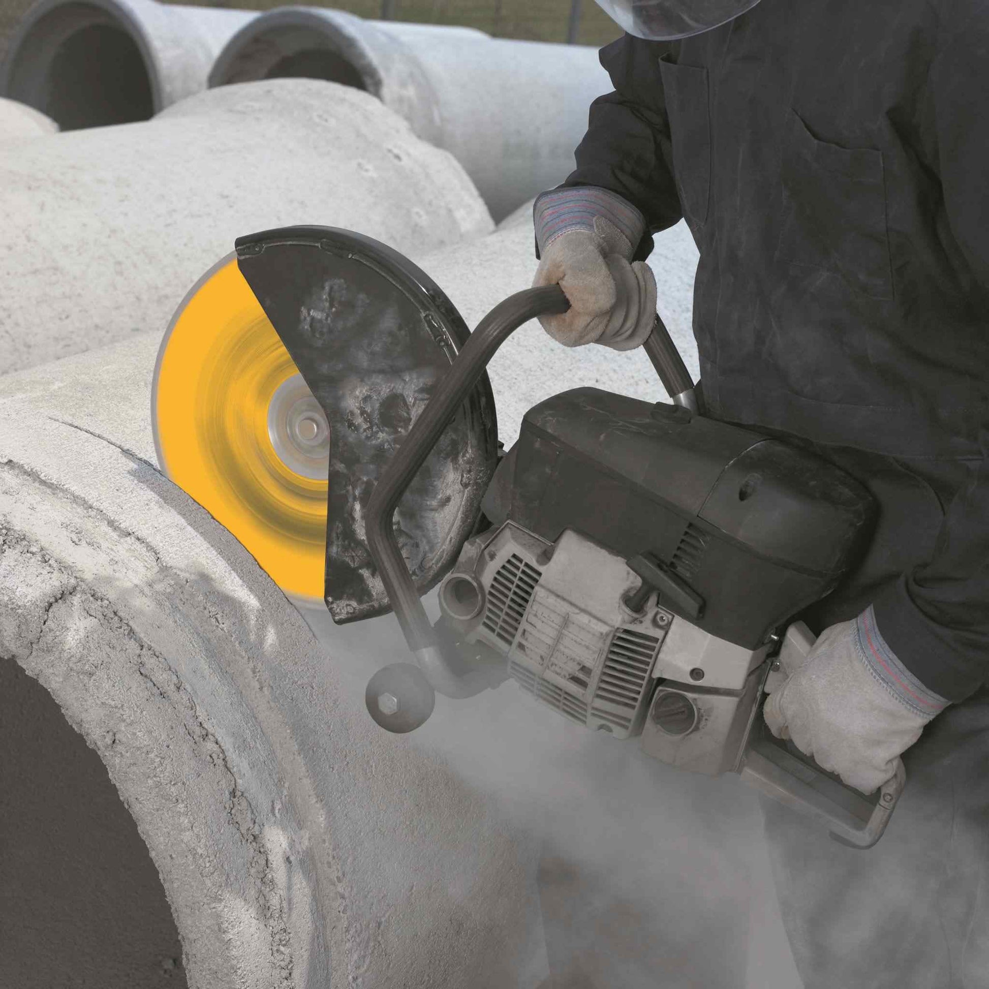 DeWalt DW4748 14 in. XP Fast Cutting Segmented Diamond Blade