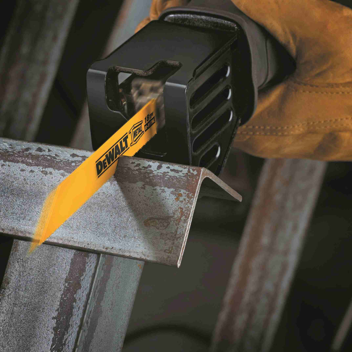 DeWalt DW4811 6" 18 TPI Straight Back Bi-Metal Reciprocating Blade (5 Pack)
