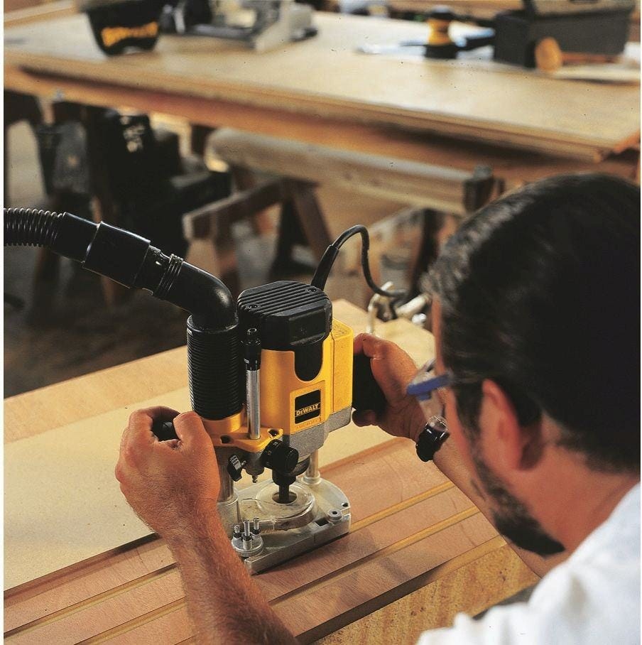 DeWalt DW621 2 HP EVS Plunge Router