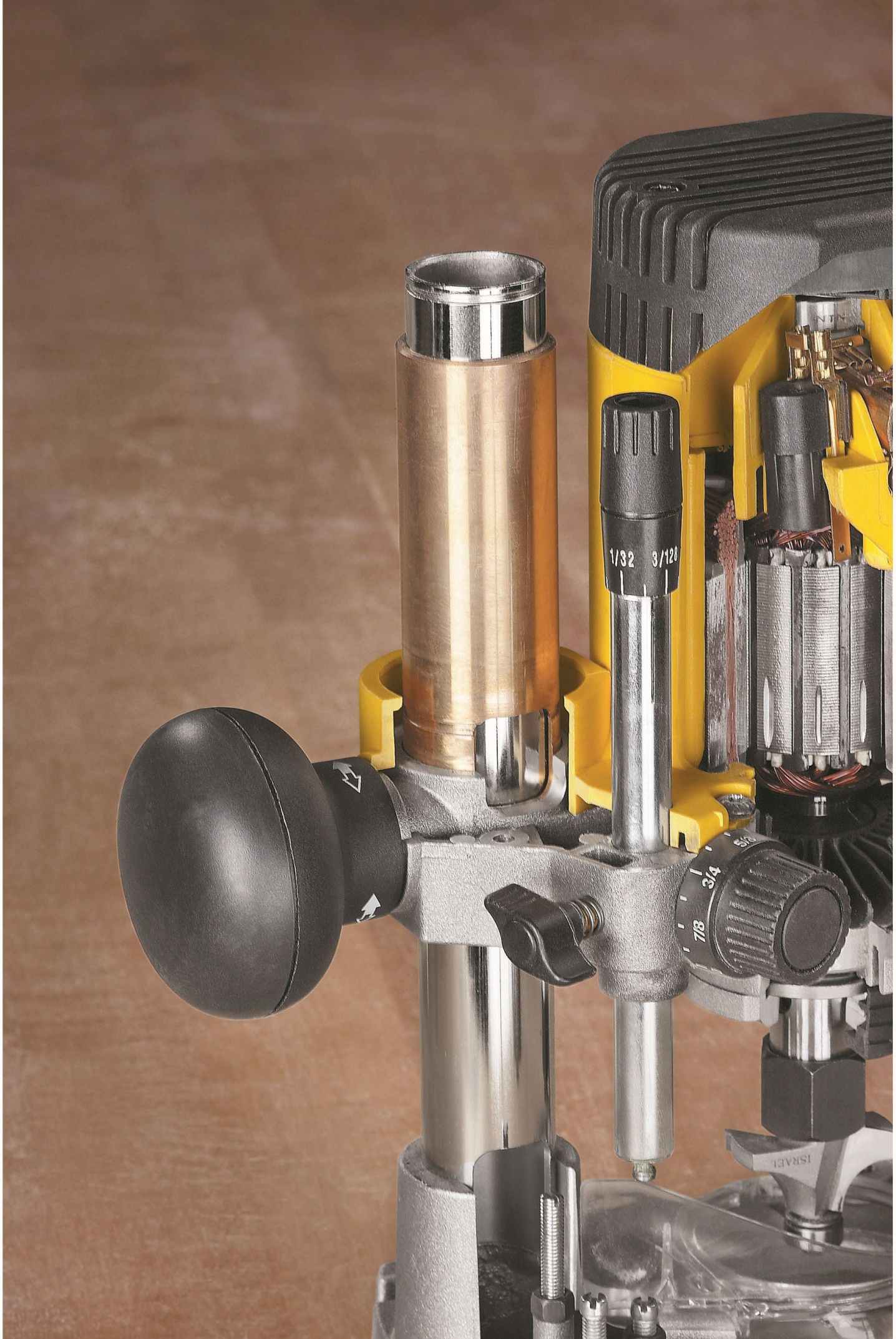 DeWalt DW621 Corded 2 HP EVS Plunge Router – Tool Nut