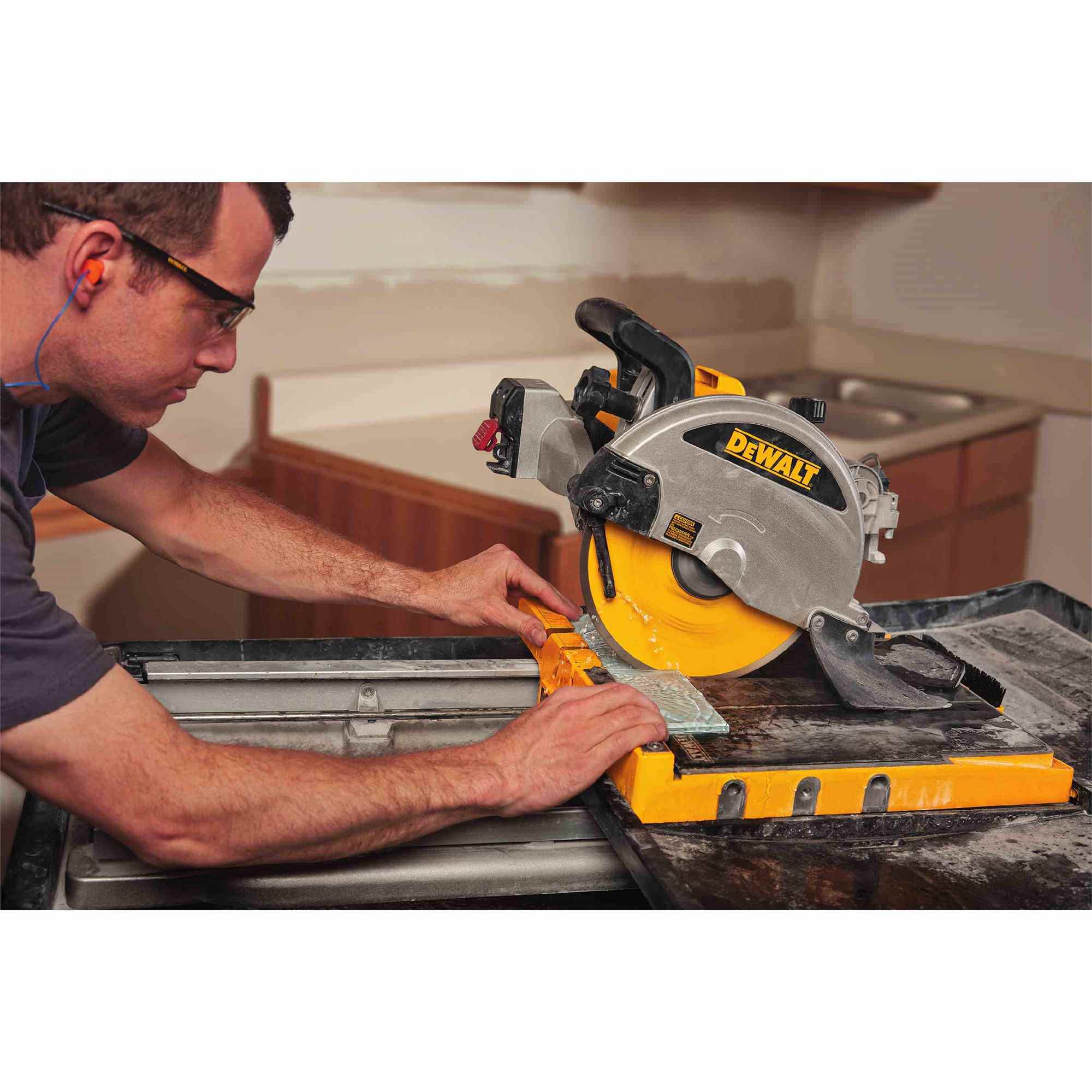 Dewalt DWA4769 10 in. Continuous Rim Glass Tile Blade