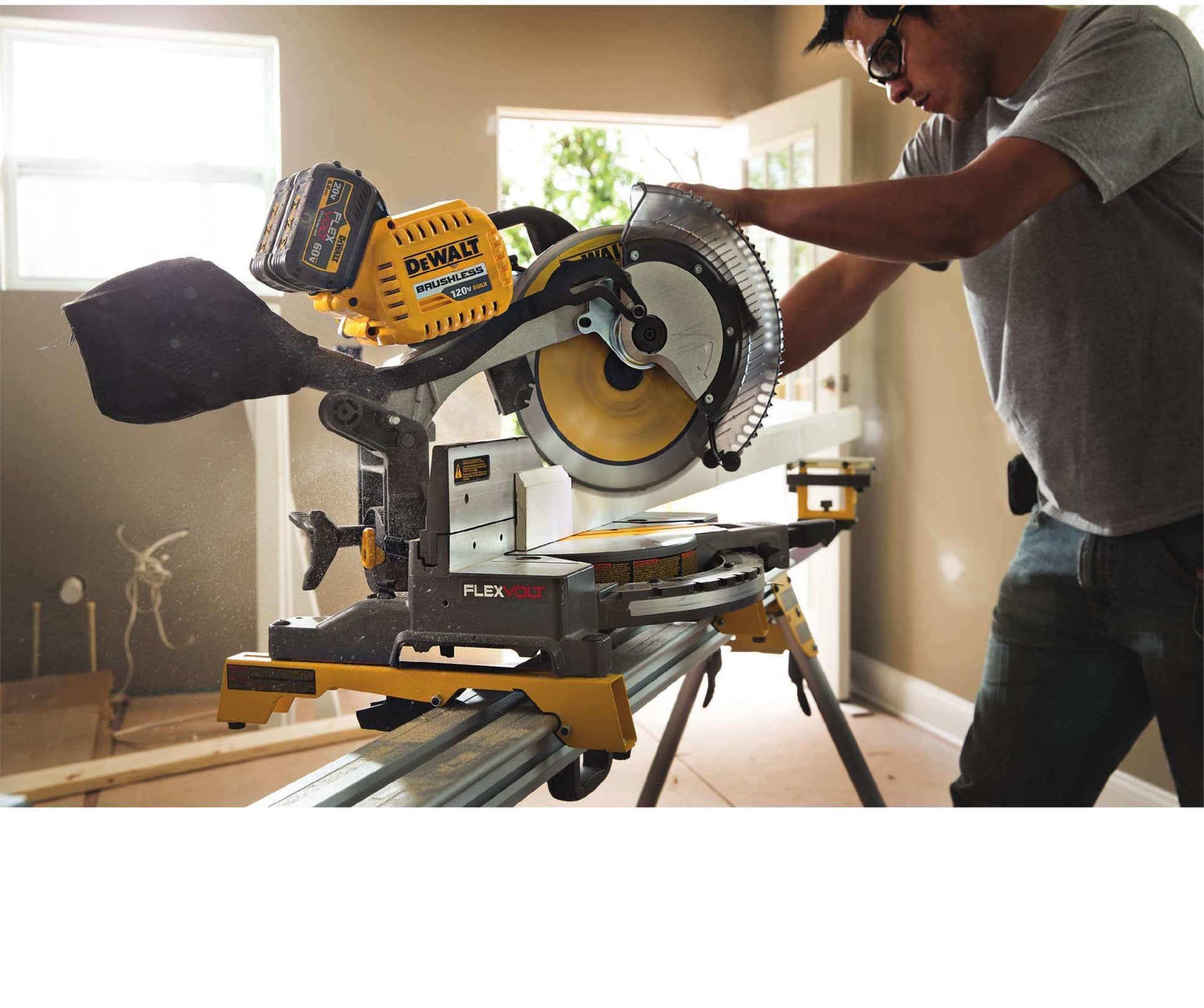 Dewalt DWAFV31260 12 in. 60-Tooth Miter Saw blade