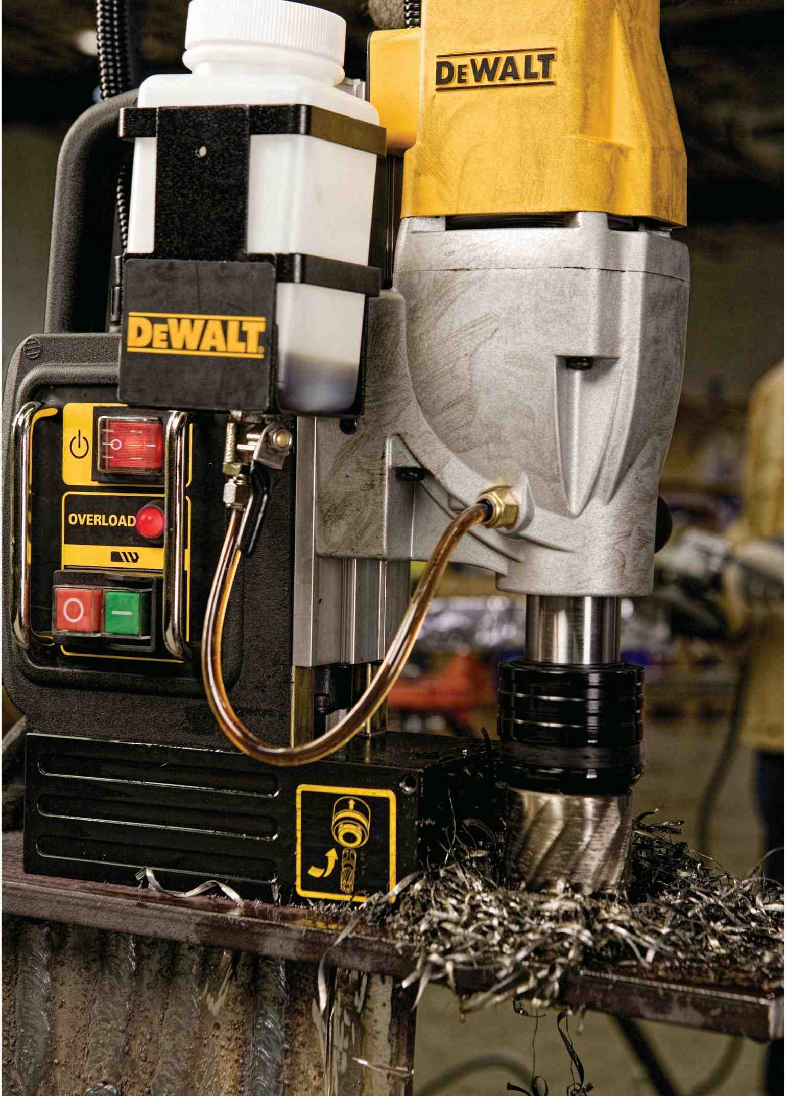DeWalt DWE1622K 2", 2 Speed Magnetic Drill Press