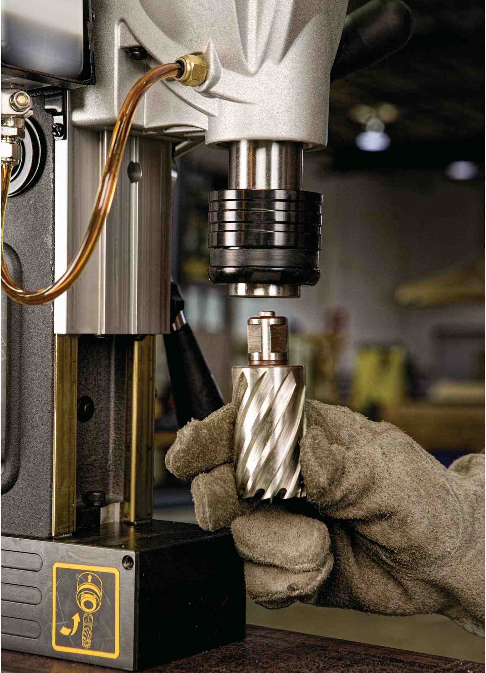 DeWalt DWE1622K 2", 2 Speed Magnetic Drill Press