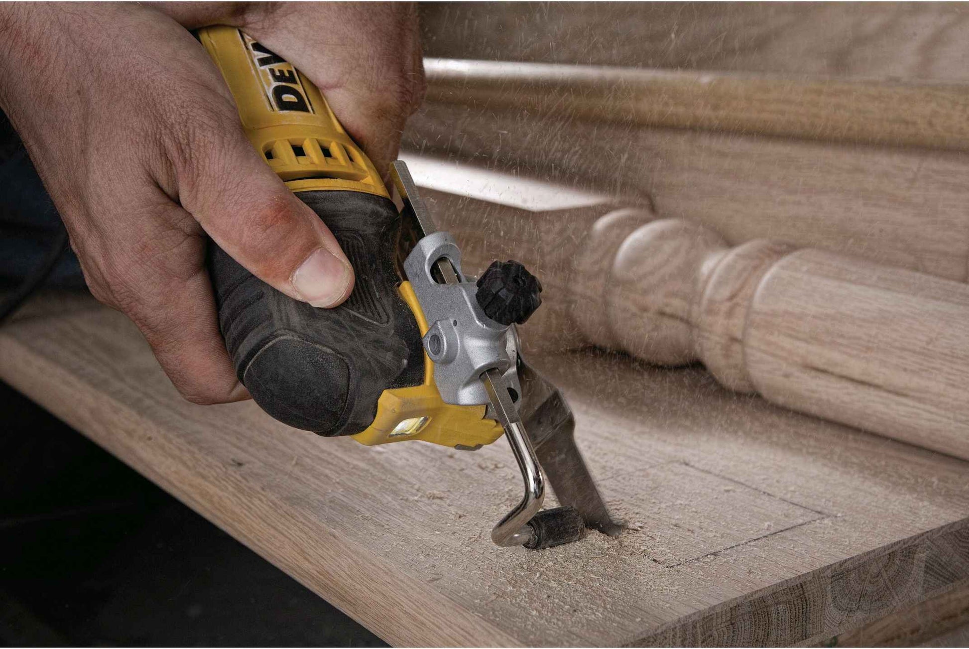 DeWalt DWE315K 3 Amp Oscillating Tool Kit with 29 Accessories