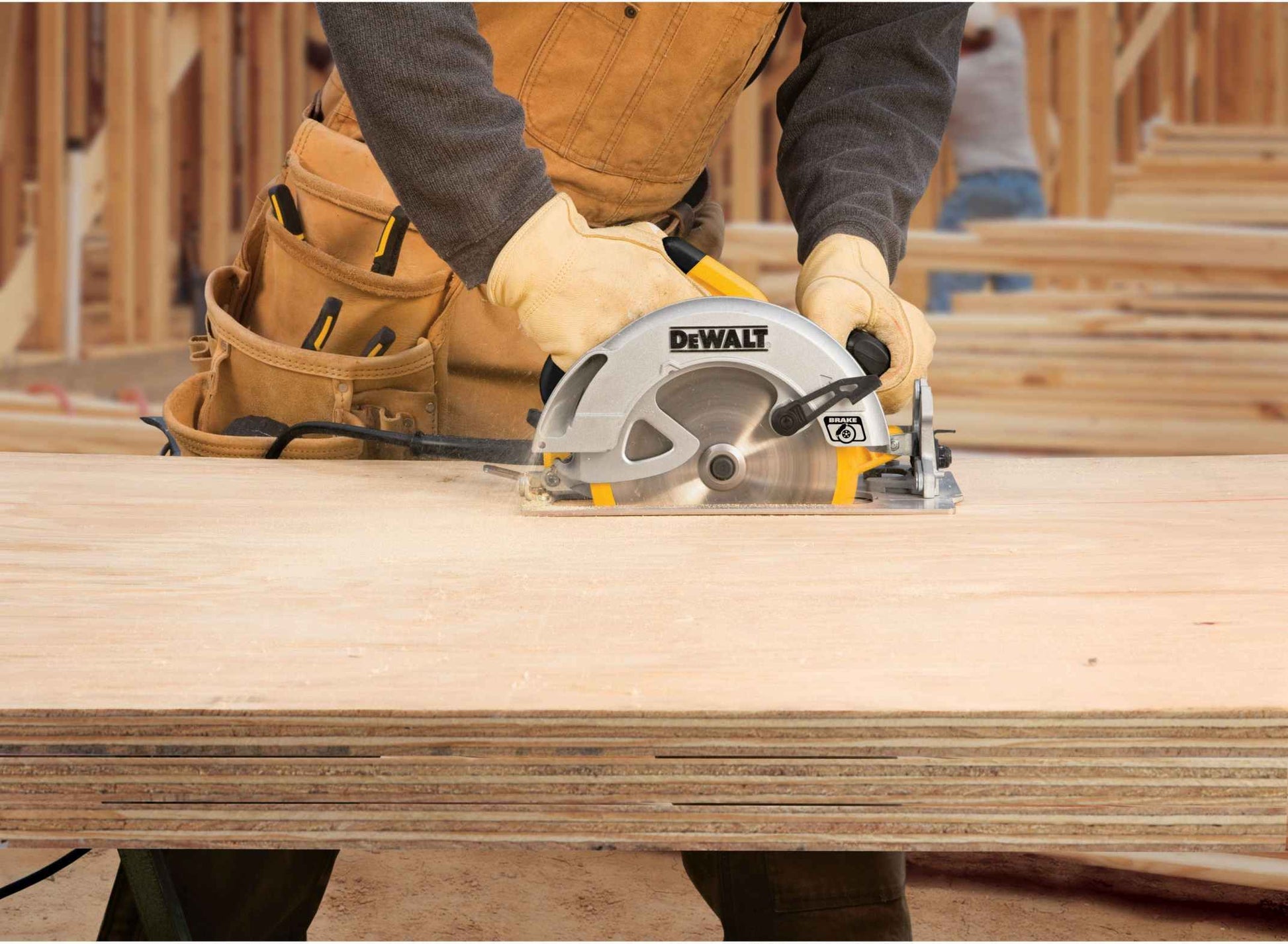 DeWalt DWE575 7.25-Inch Lightweight Circular Saw