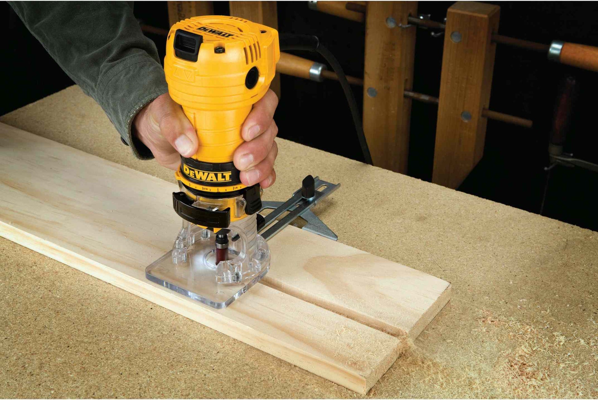 DeWalt DWE6000 4.5 Amp Single Speed Laminate Trimmer