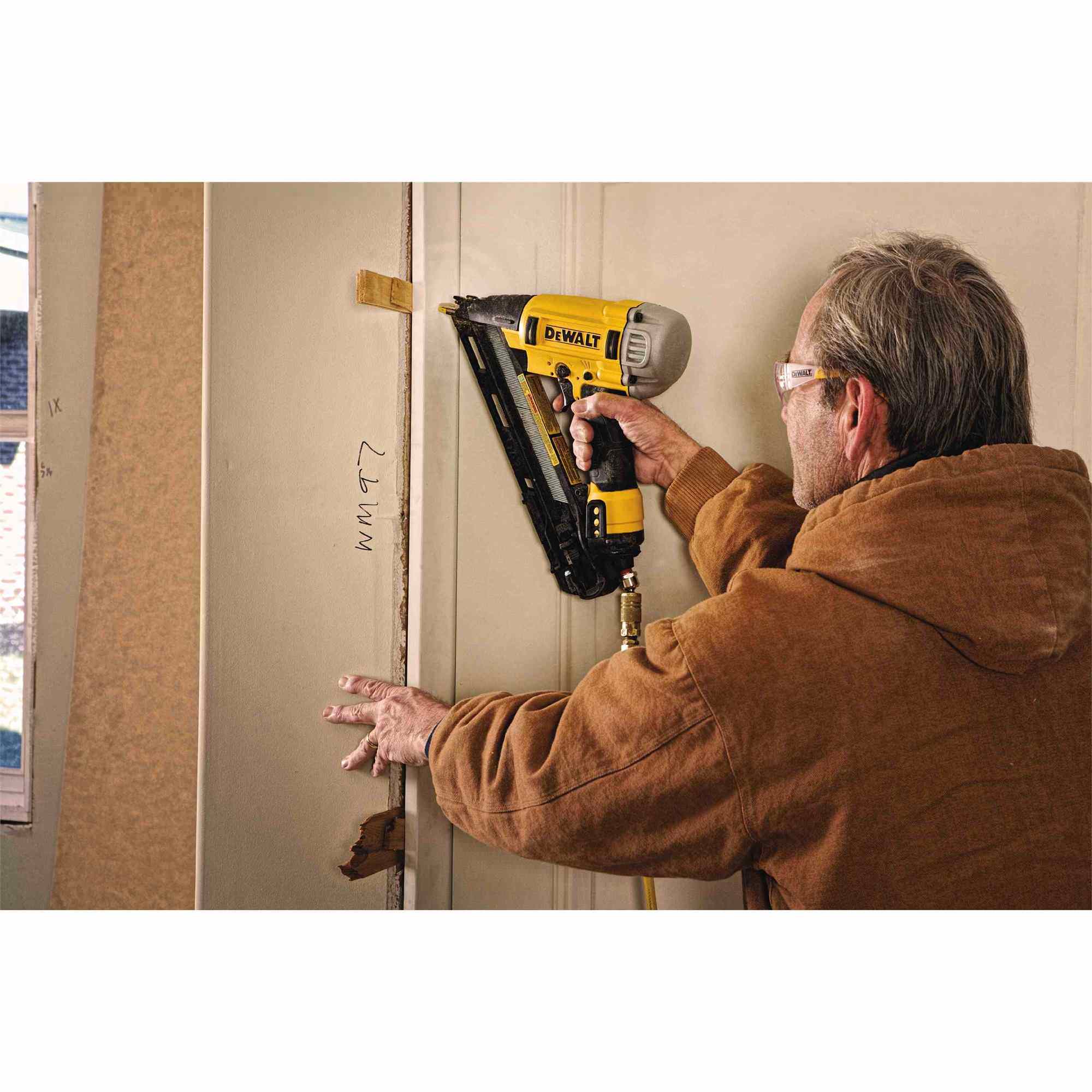 Dewalt DWFP72155 15 GA Precision Point "DA" Style Angle Finish Nailer