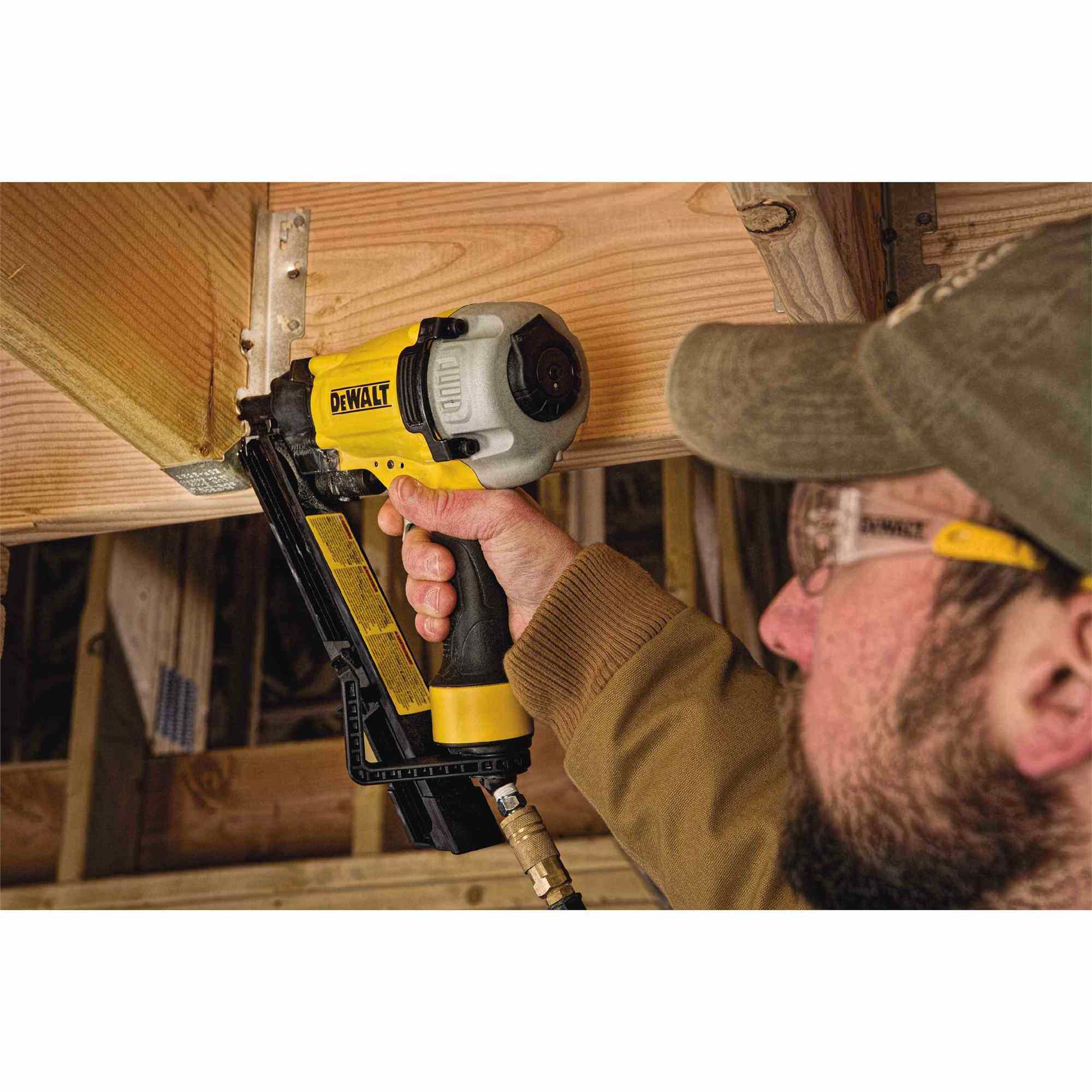 Dewalt DWMC150 Metal Connector Nailer