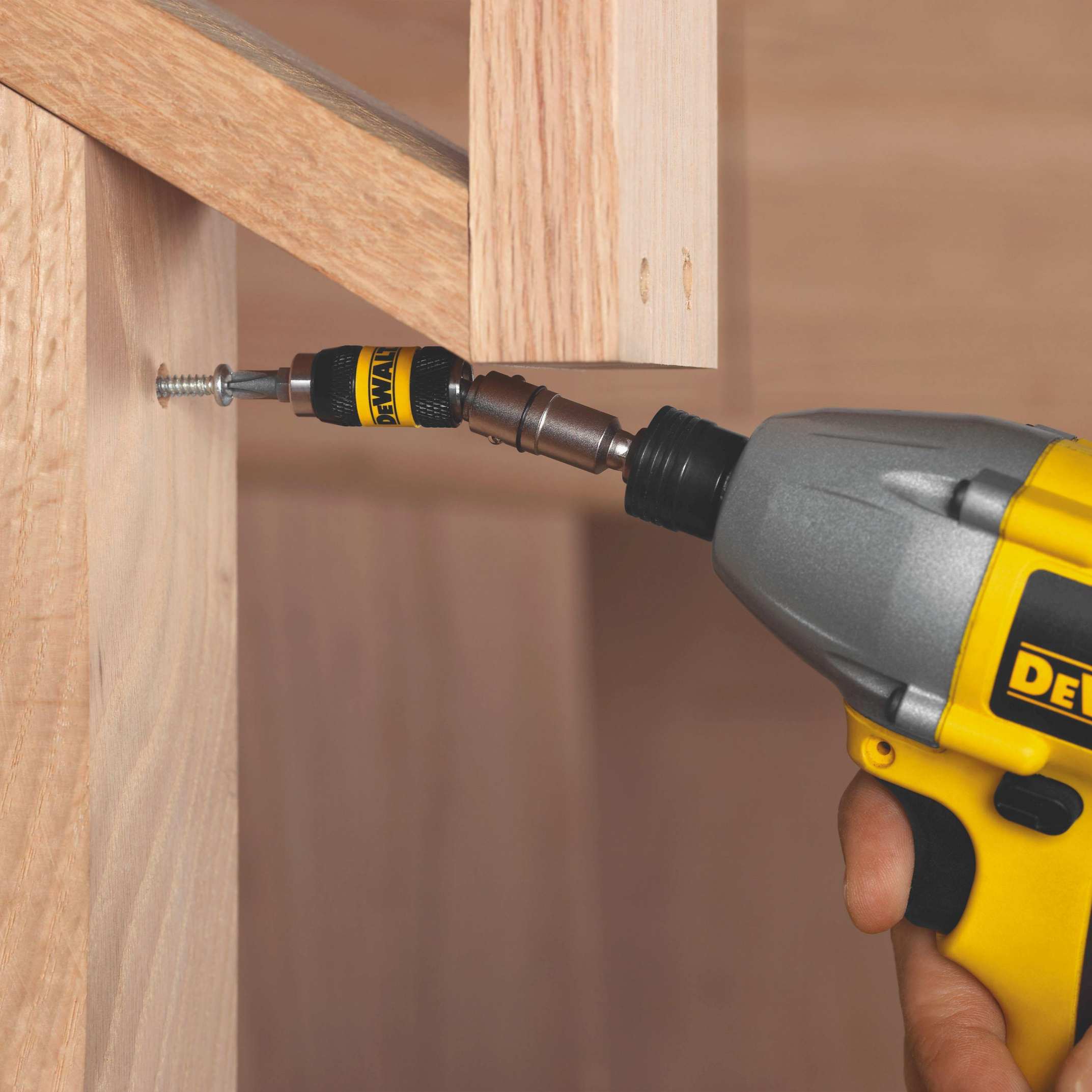 DeWalt DWPVTHLD Impact Ready Magnetic Pivot Holder