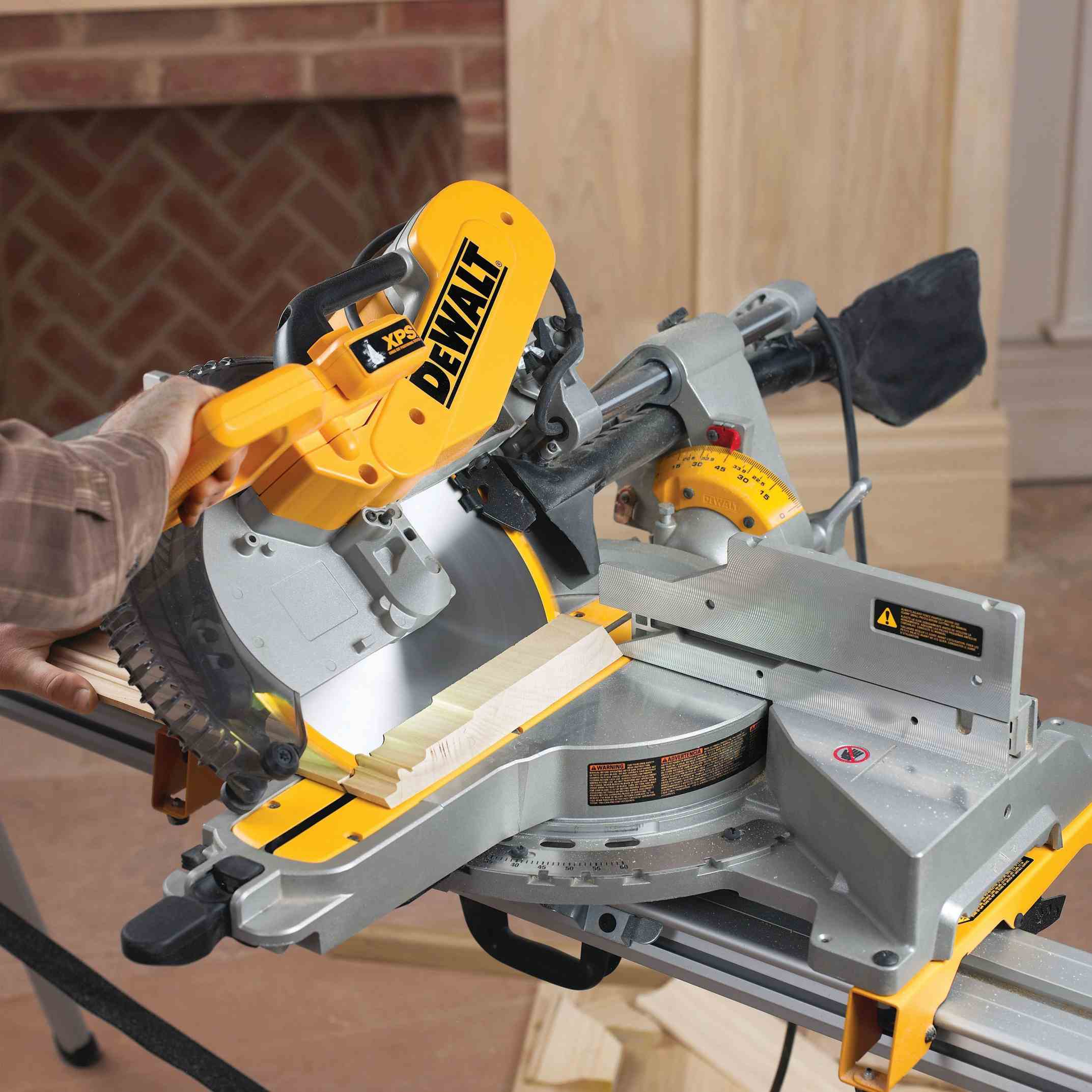 DeWalt DWS780 12" Sliding Compound Miter Saw