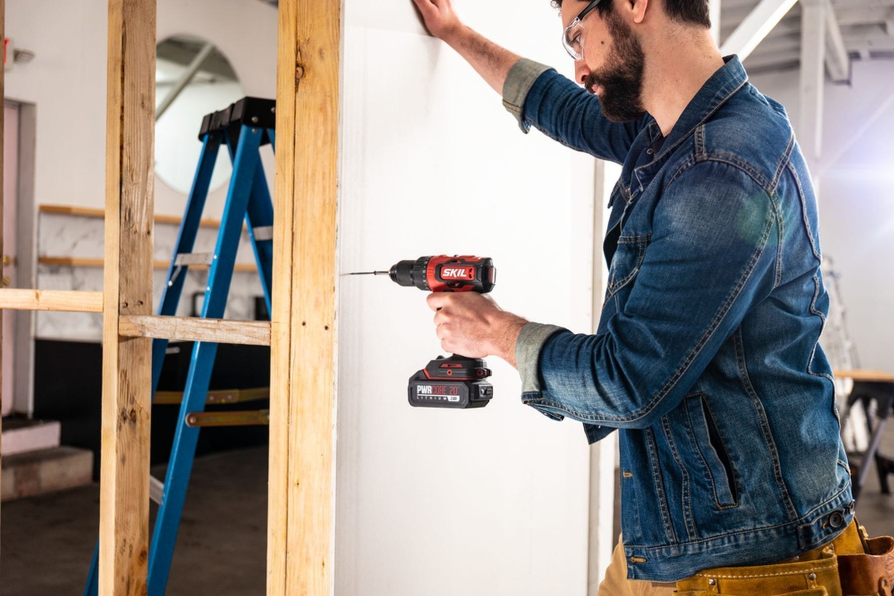 SKIL DL529302 PWR CORE 20 Brushless 20V 1/2 In. Drill Driver Kit with Auto PWR JUMP Charger