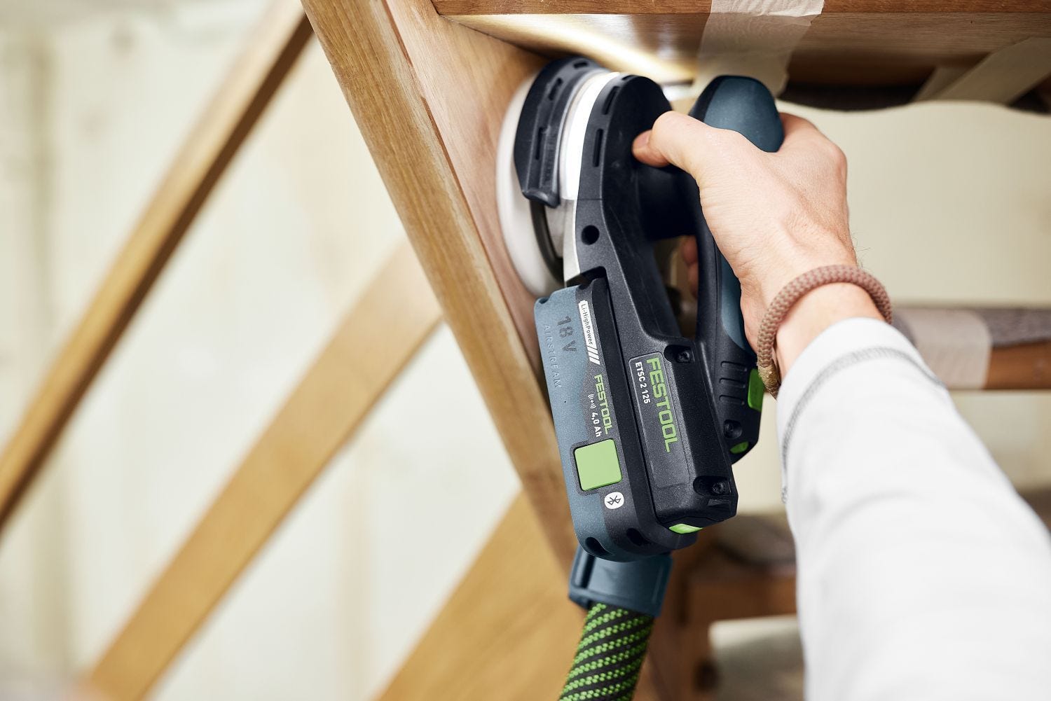 Festool Cordless 18V ETSC 2 125mm (5-in.) Sander w/ 60-Piece GRANAT Abrasive Starter Pack