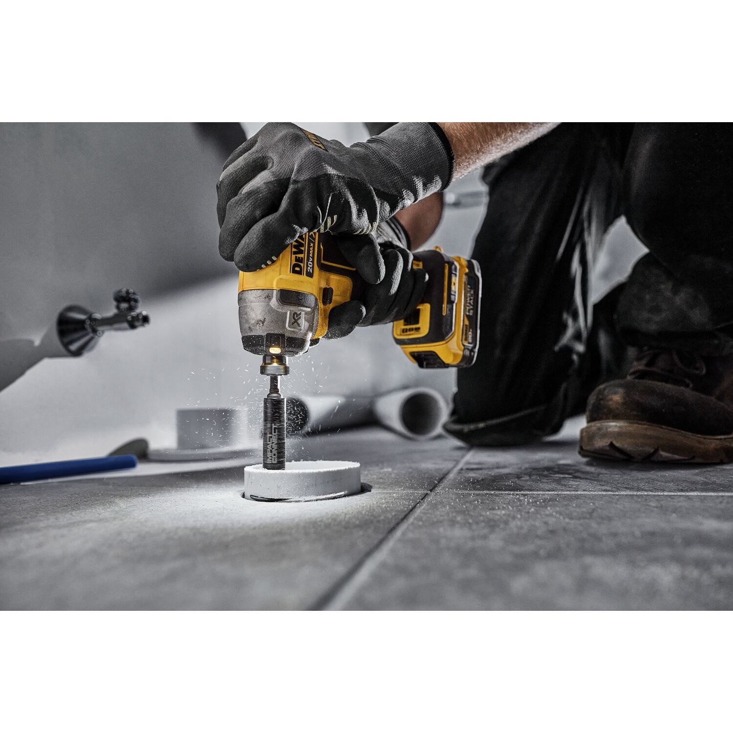 DeWalt DWAIPCIR 1.32 in. (34mm) Pipe Cutting Wheel Drill Bit