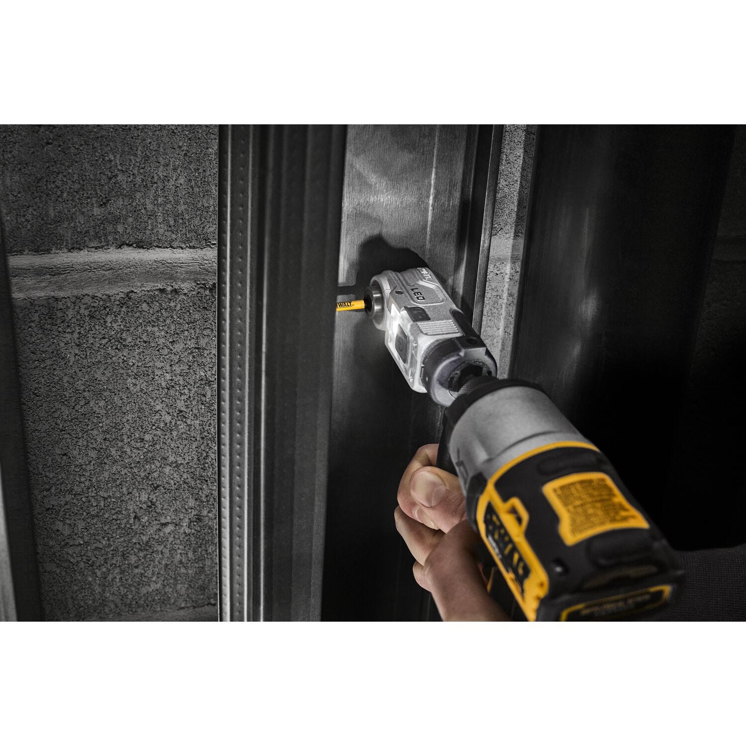 DeWalt DWALRAFT FlexTorq Lighted Modular Right Angle Drill Adapter