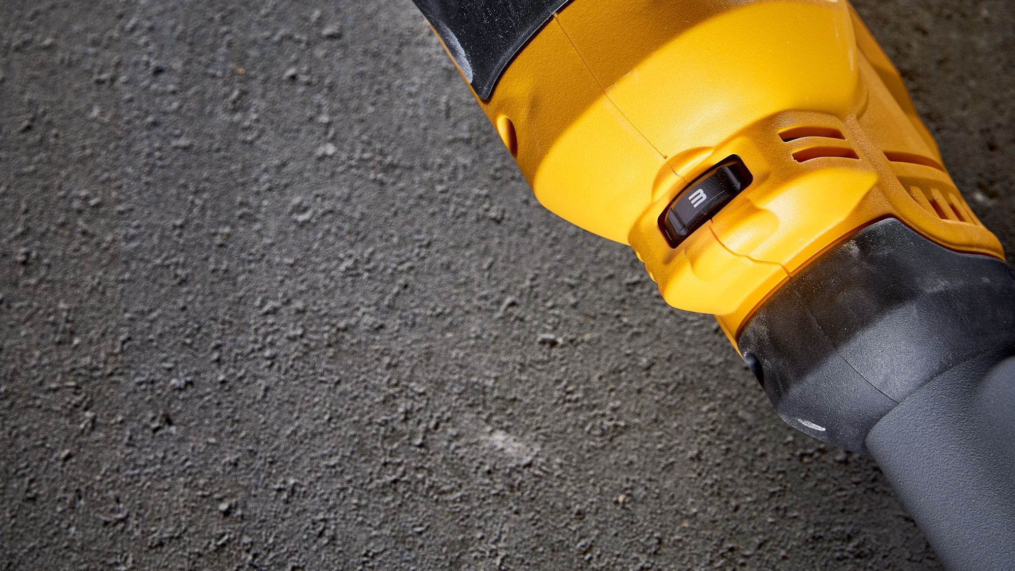DeWalt DWE7800 4.7 Amp Electric Drywall Sander