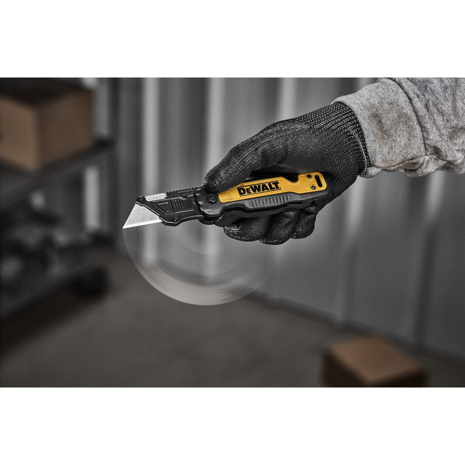 DeWalt DWHT10992 Push & Flip Folding Utility Knife with On-Board Blade Storage