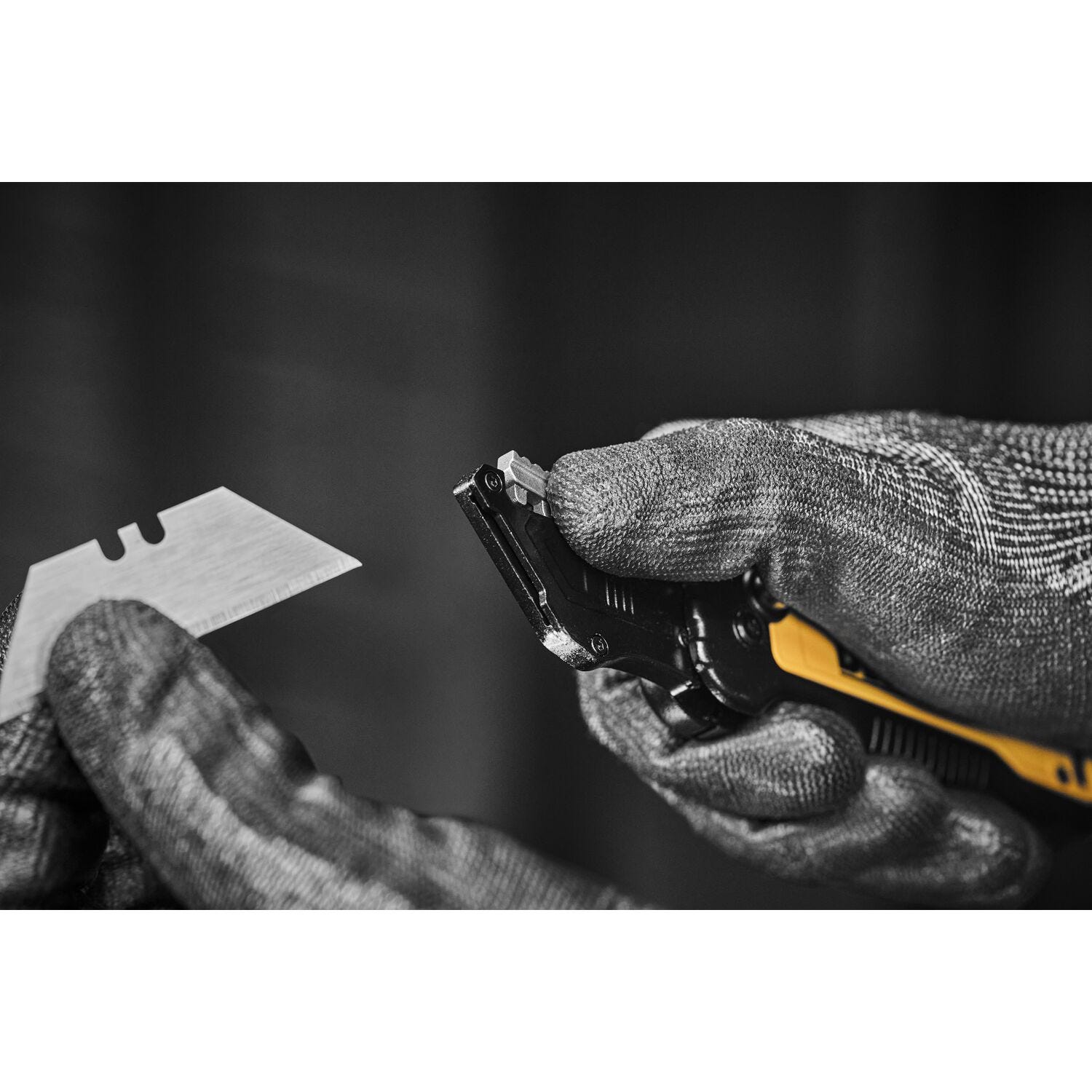 DeWalt DWHT10992 Push & Flip Folding Utility Knife with On-Board Blade Storage
