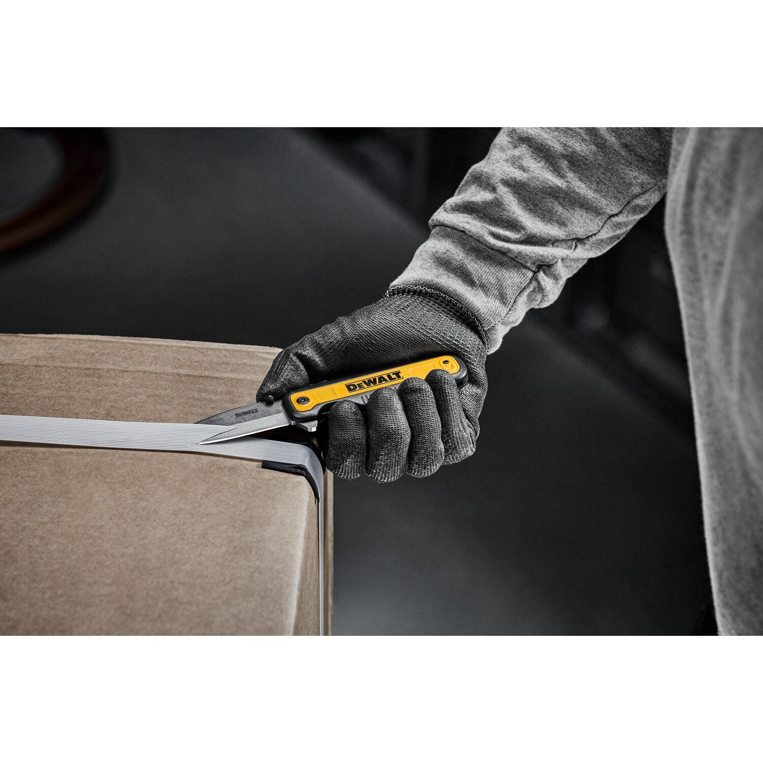 DeWalt DWHT10993 Drop Point Pocket Knife