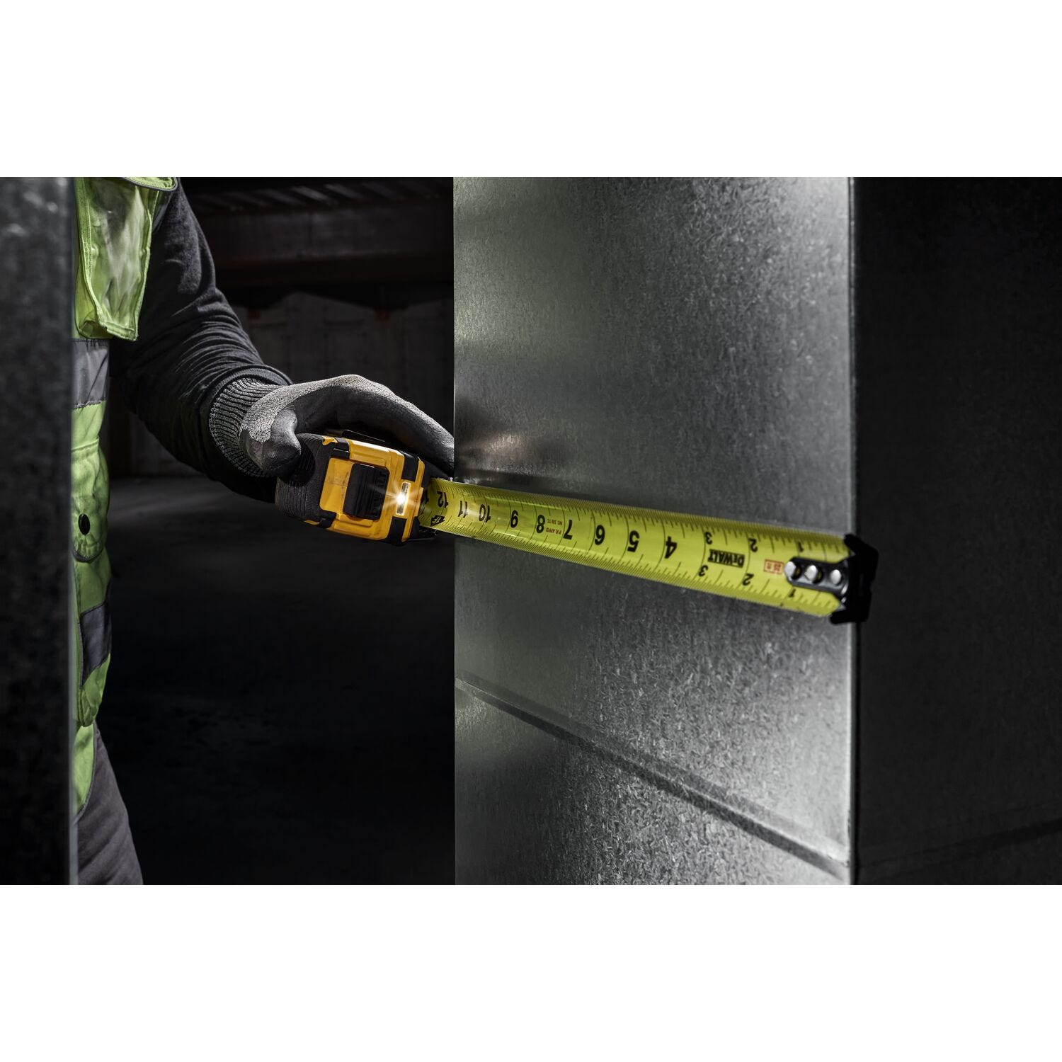 DeWalt DWHT35625S TOUGHSERIES 25 ft. LED Tape Measure