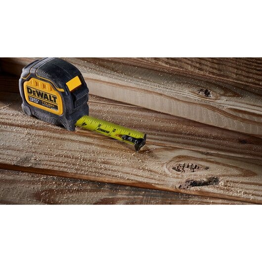 DeWalt DWHT36935S 35FT DeWalt Tough Tape