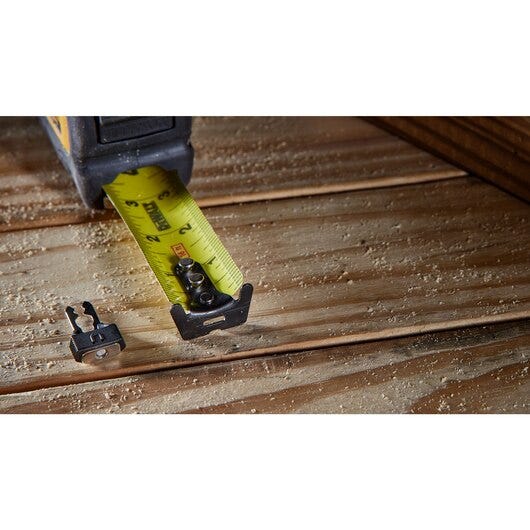 DeWalt DWHT36935S 35FT DeWalt Tough Tape