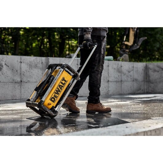 DeWALT DWPW2100 2,100-PSI 1.2-GPM 13-Amp Electric Jobsite Pressure Washer