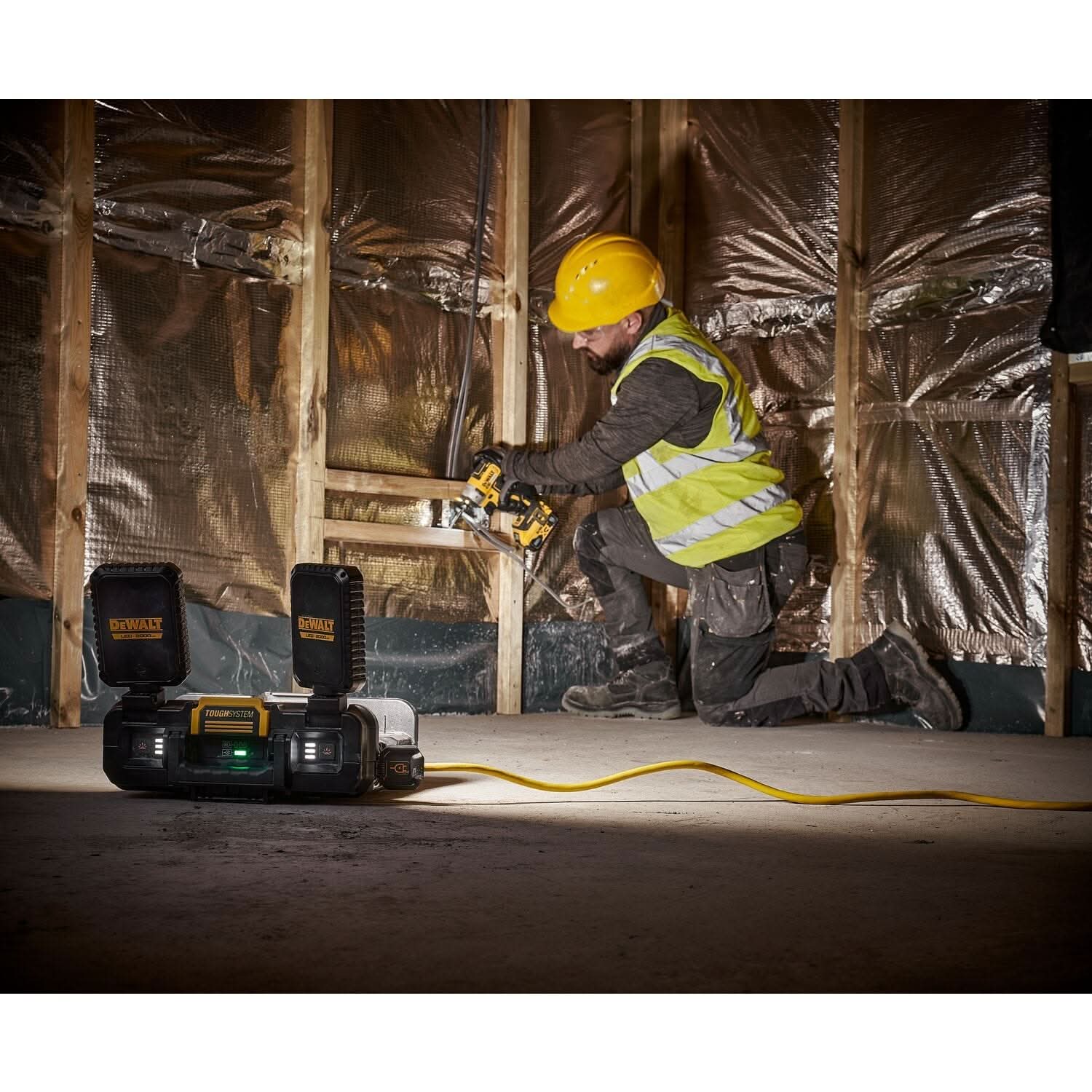 DeWalt 20V MAX ToughSystem 2.0 Light Box with 20V MAX XR POWERPACK 8.0Ah Battery